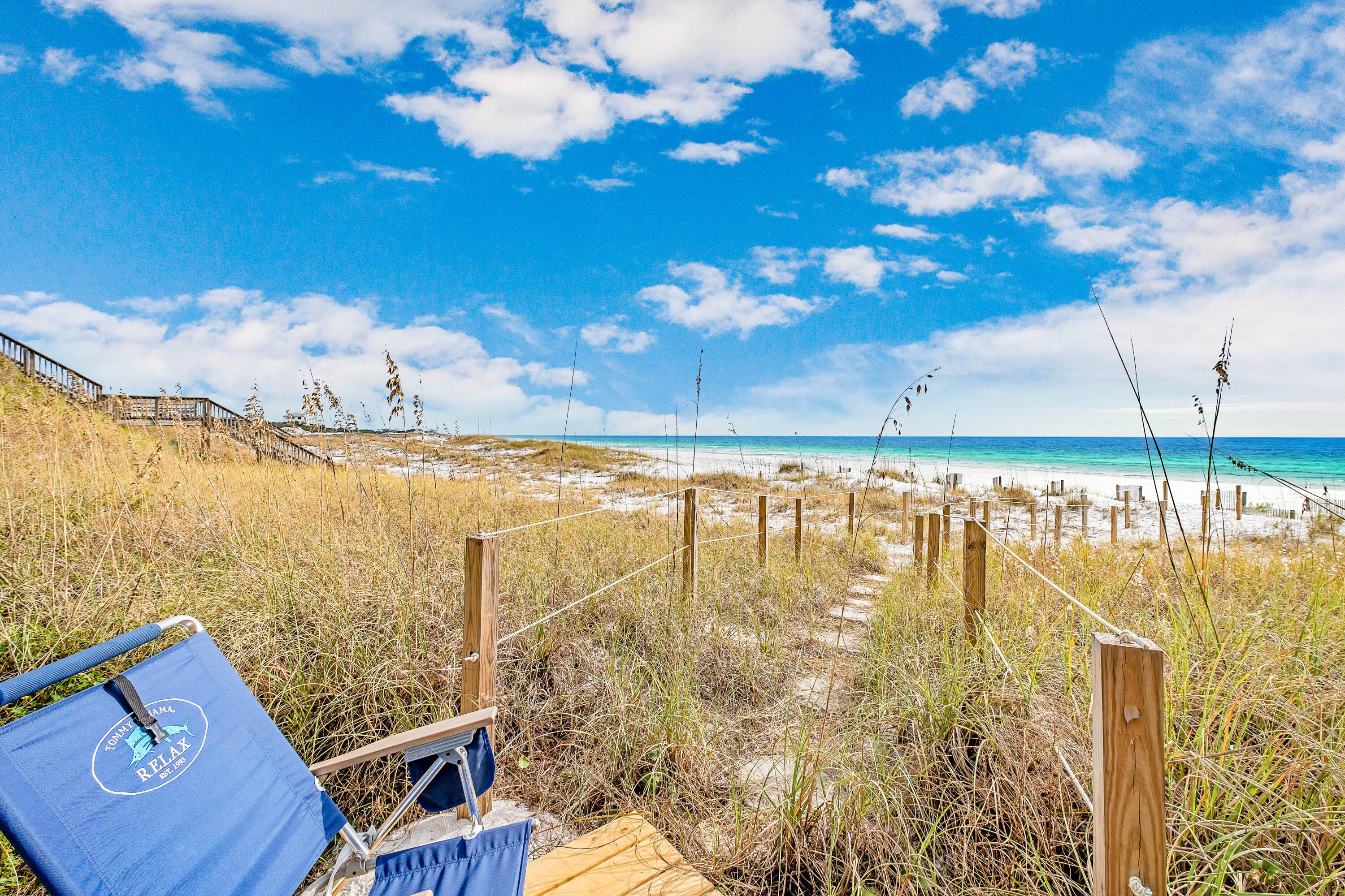 BLUE MOUNTAIN BEACH - Land