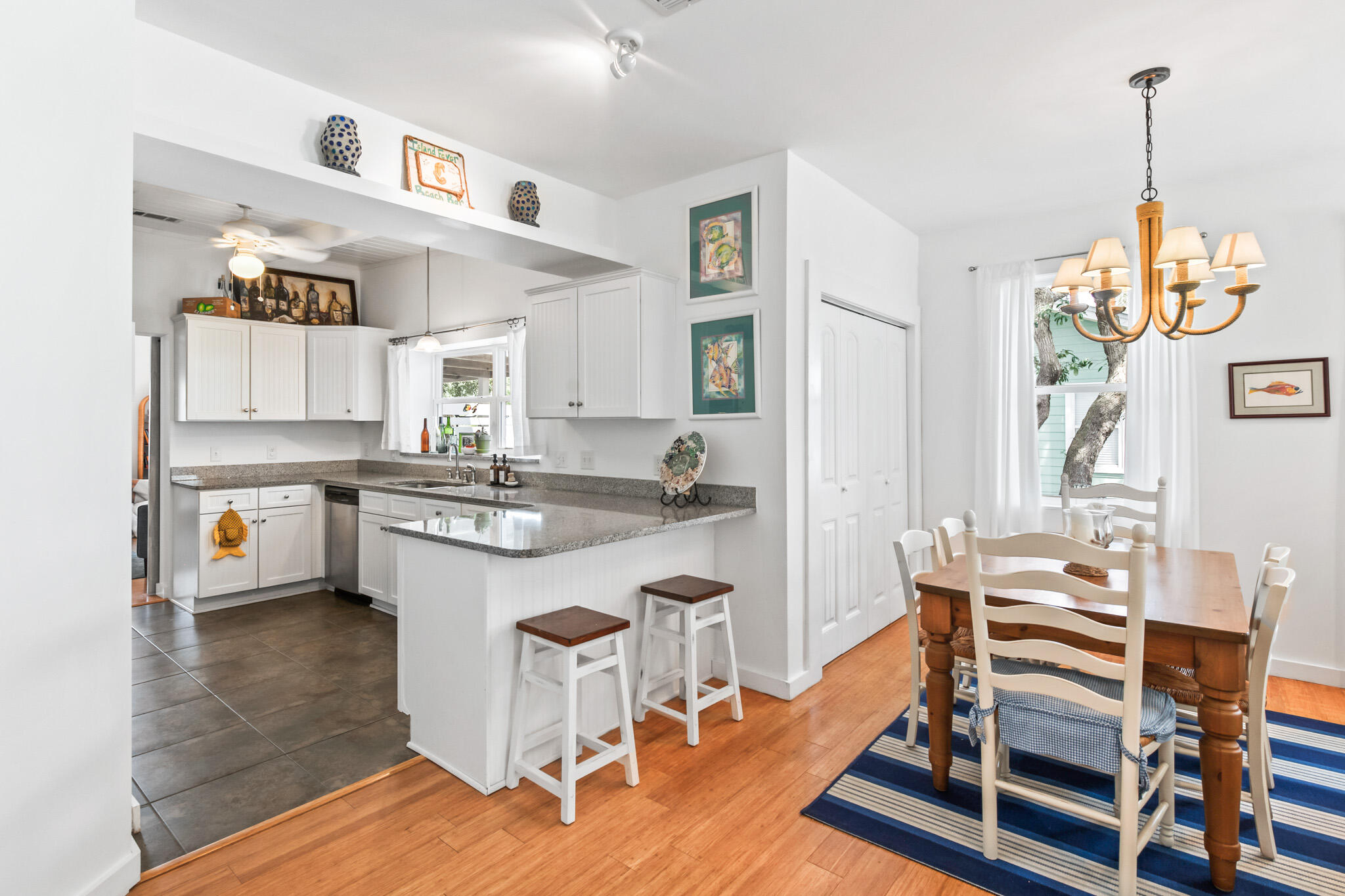 BLUE MOUNTAIN BEACH - Residential
