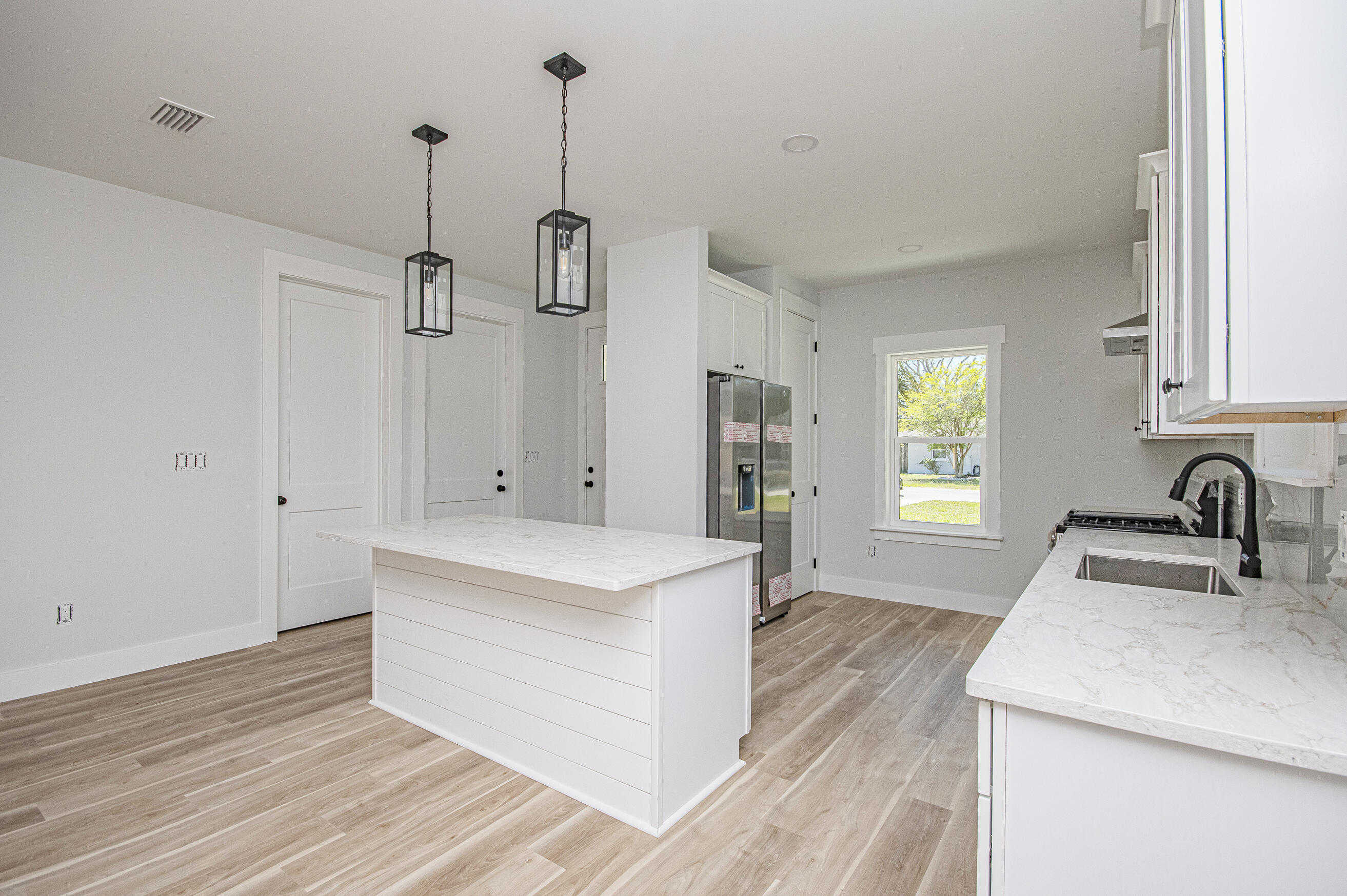 LONG POINT PARK 2ND ADDN - Residential