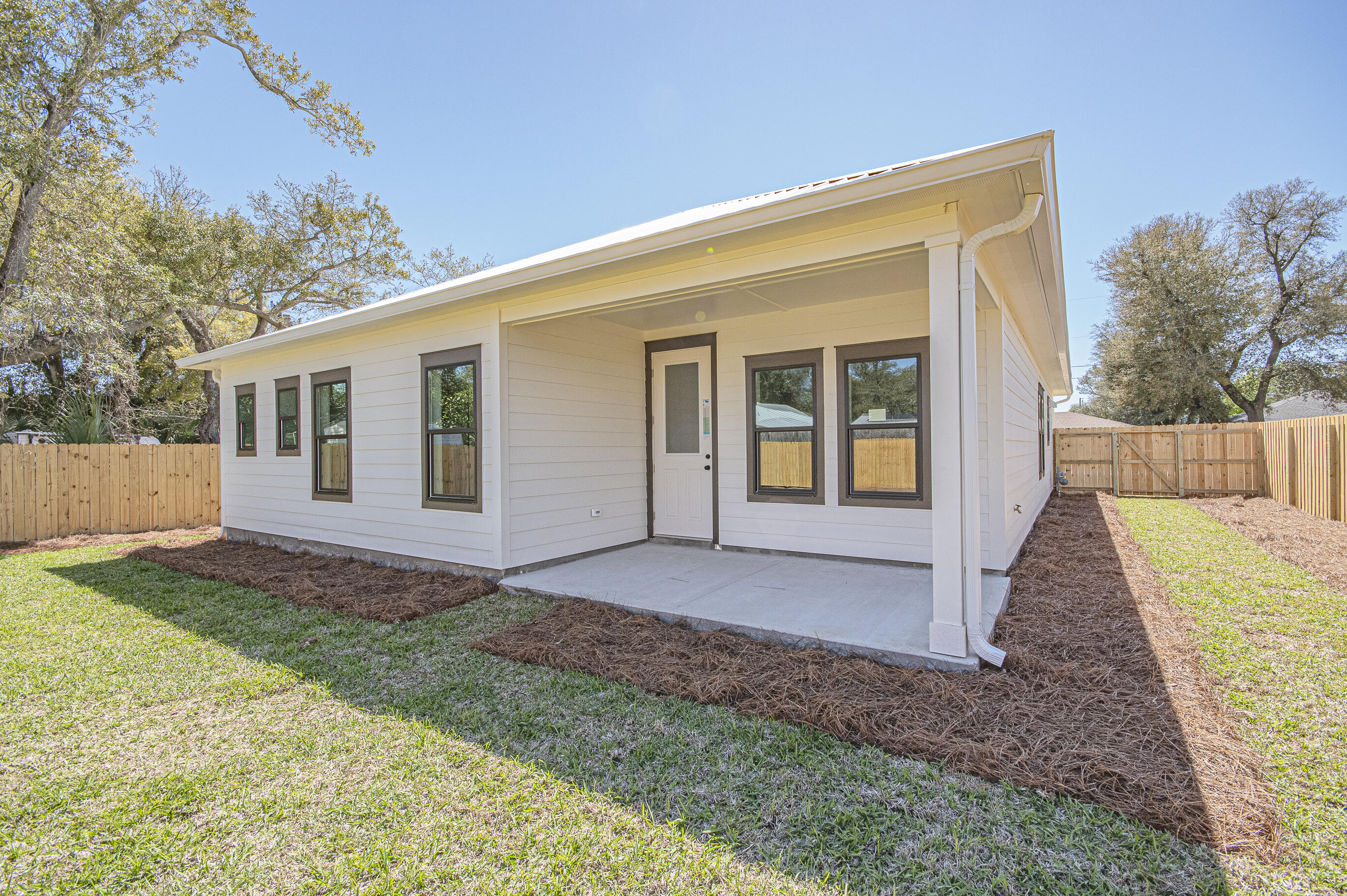 LONG POINT PARK 2ND ADDN - Residential
