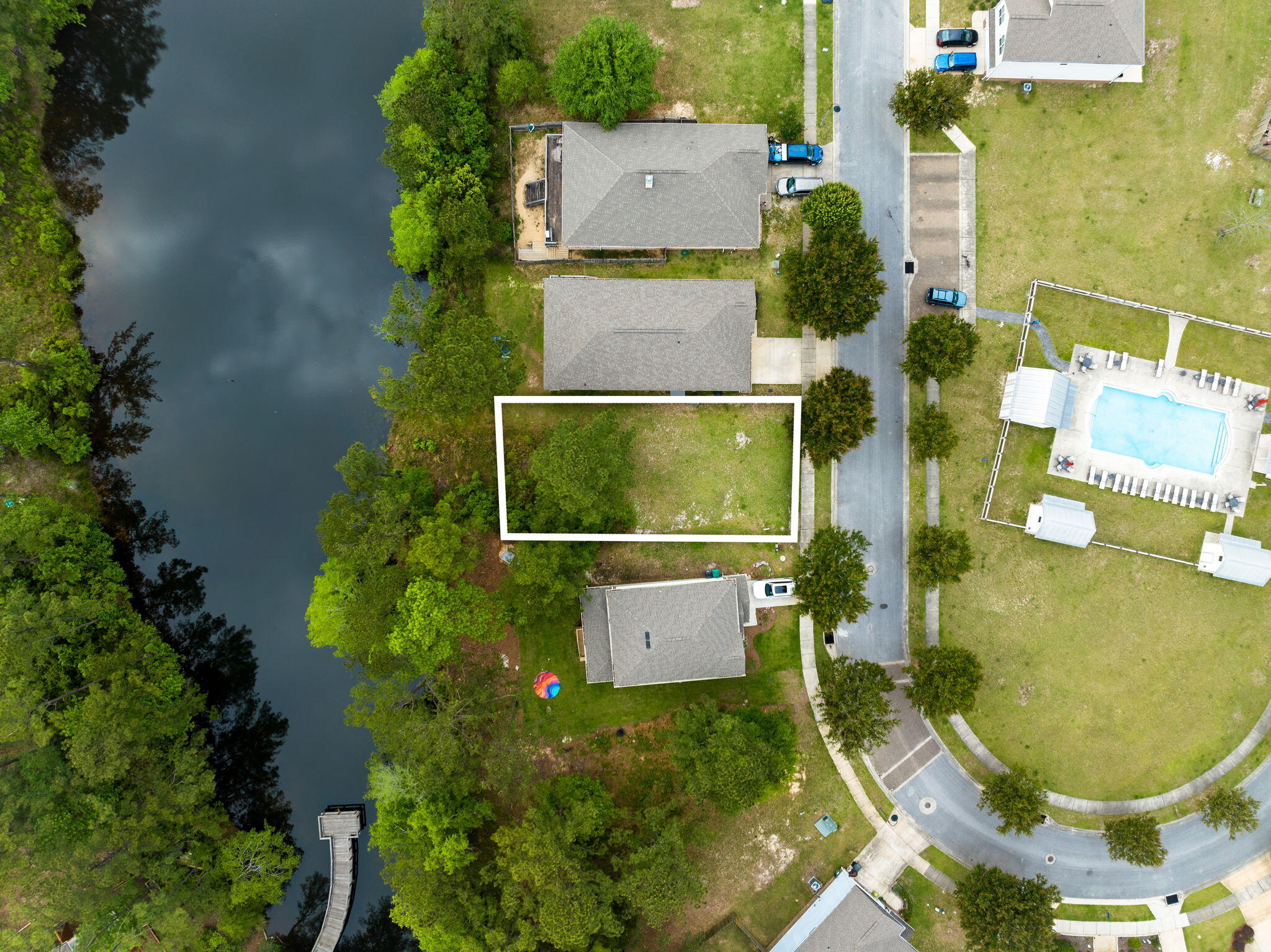 LAGRANGE LANDING - Land