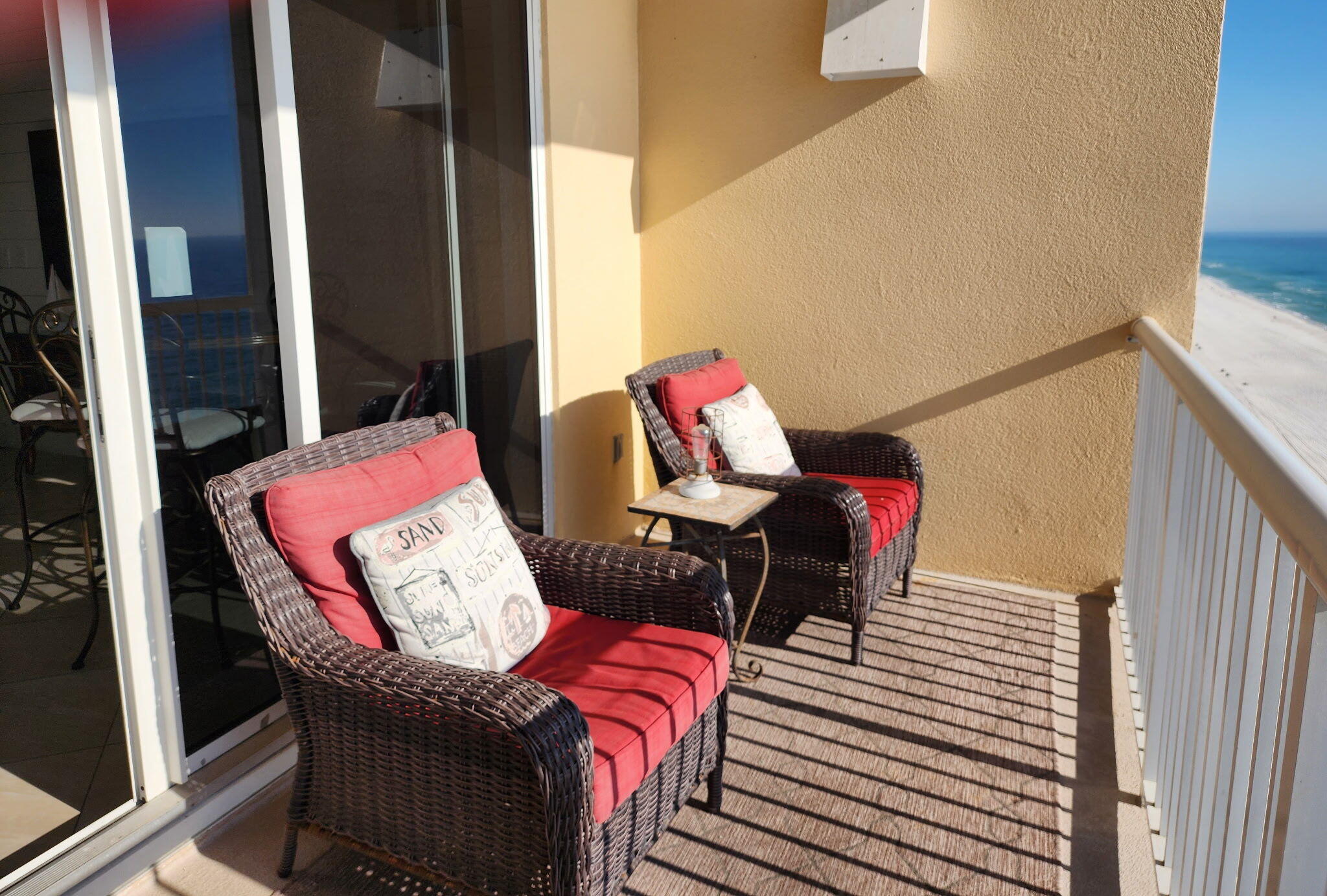 MAJESTIC BEACH TOWERS I - Residential