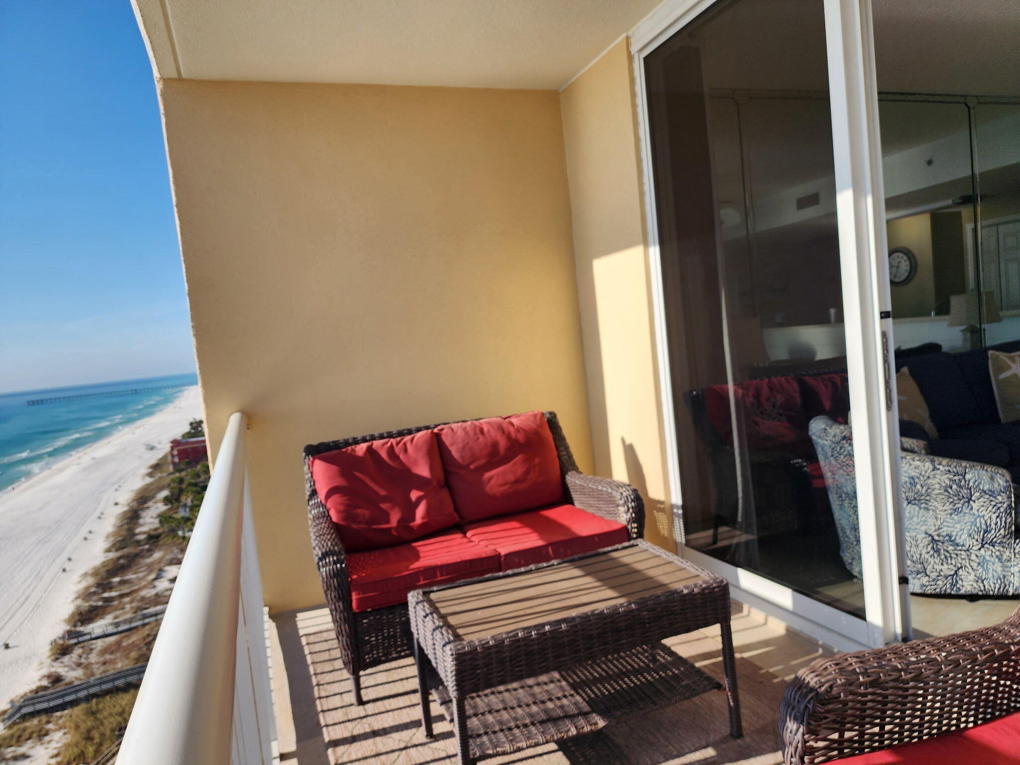 MAJESTIC BEACH TOWERS I - Residential