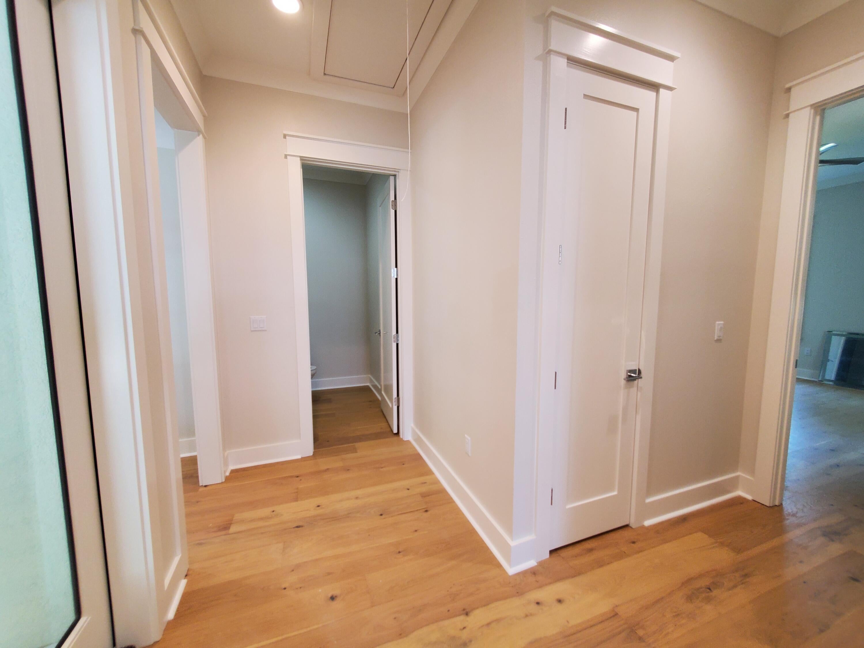 BAYTOWNE AVE EAST - Residential