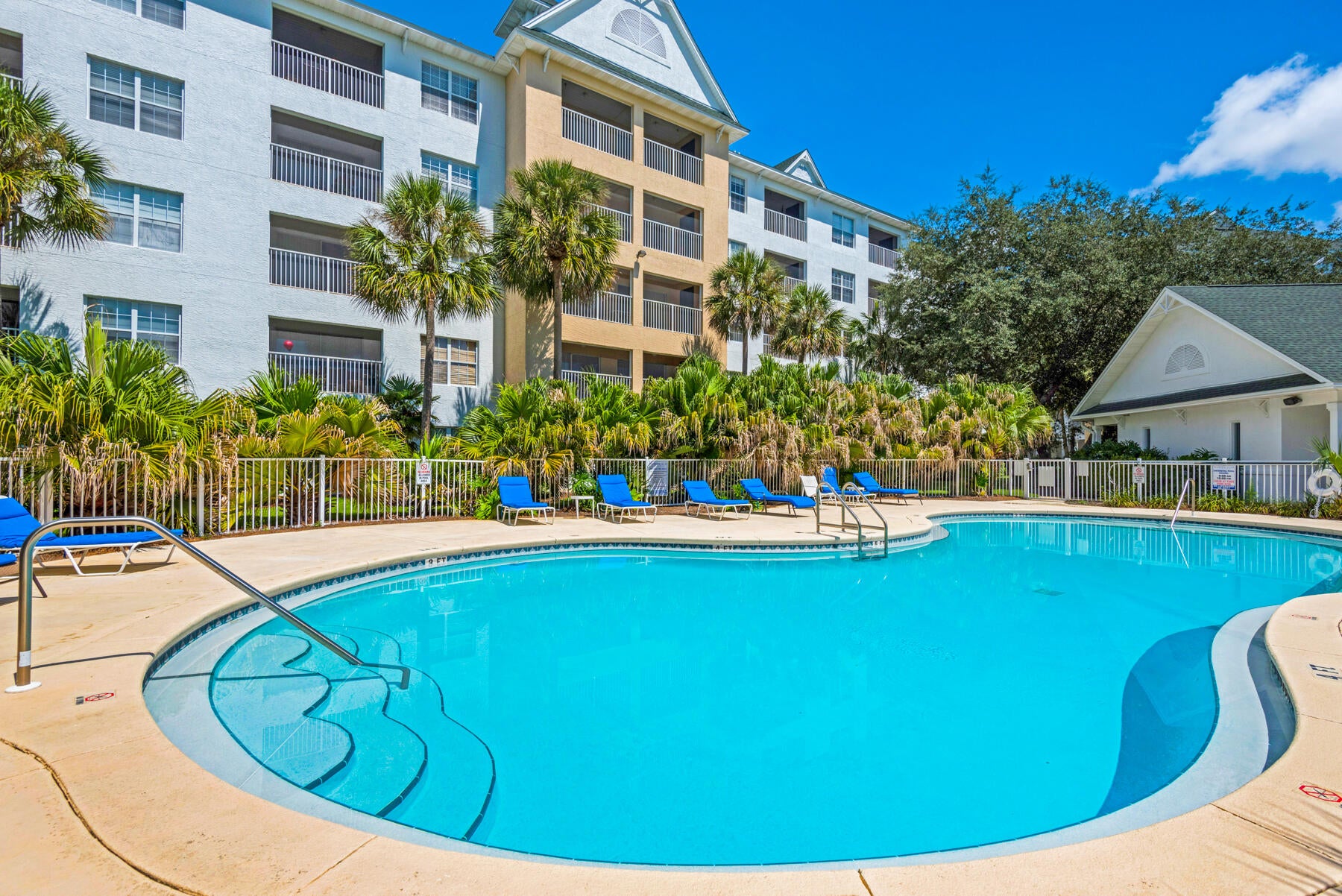 THE FLORIDA CLUB - Residential