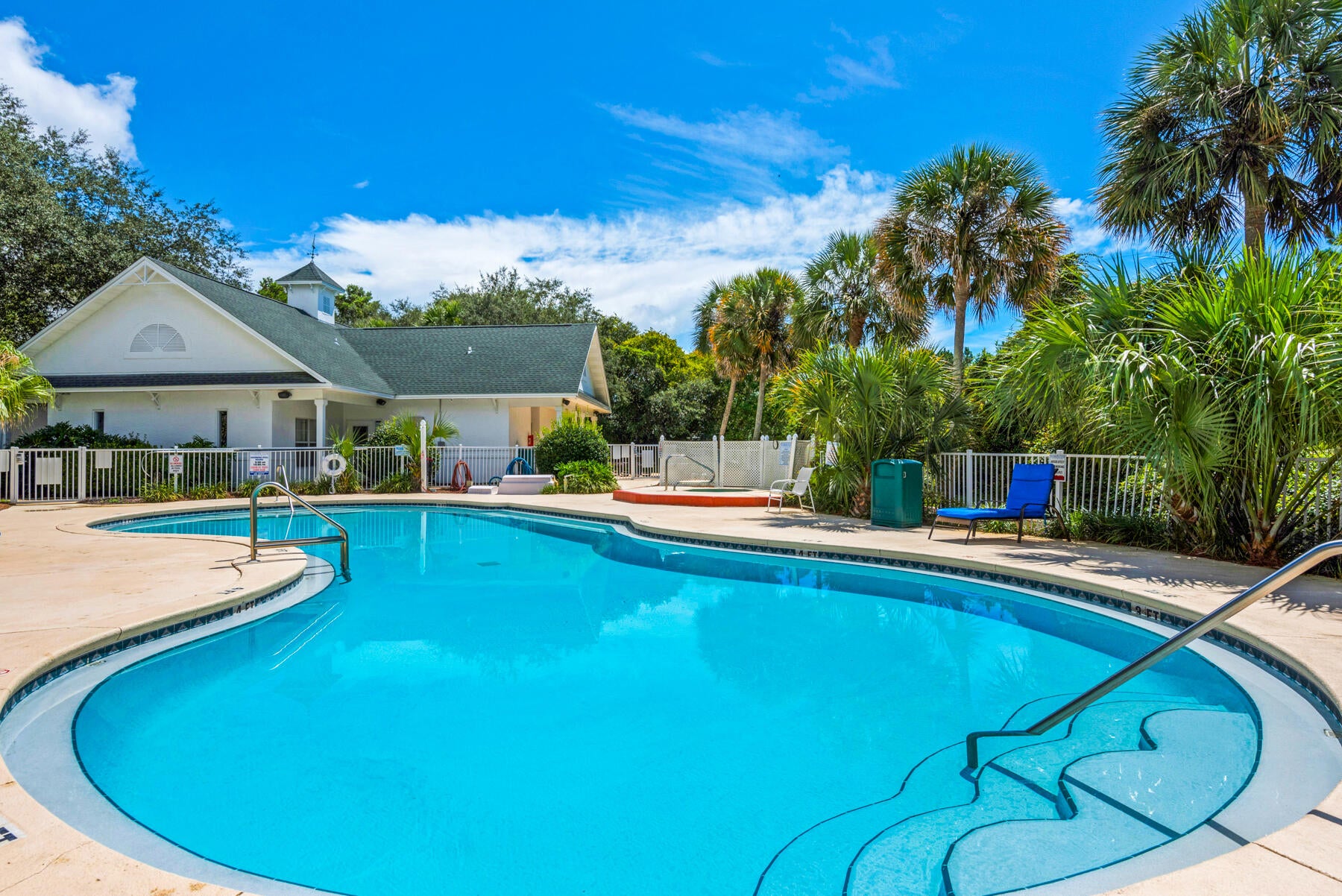 THE FLORIDA CLUB - Residential