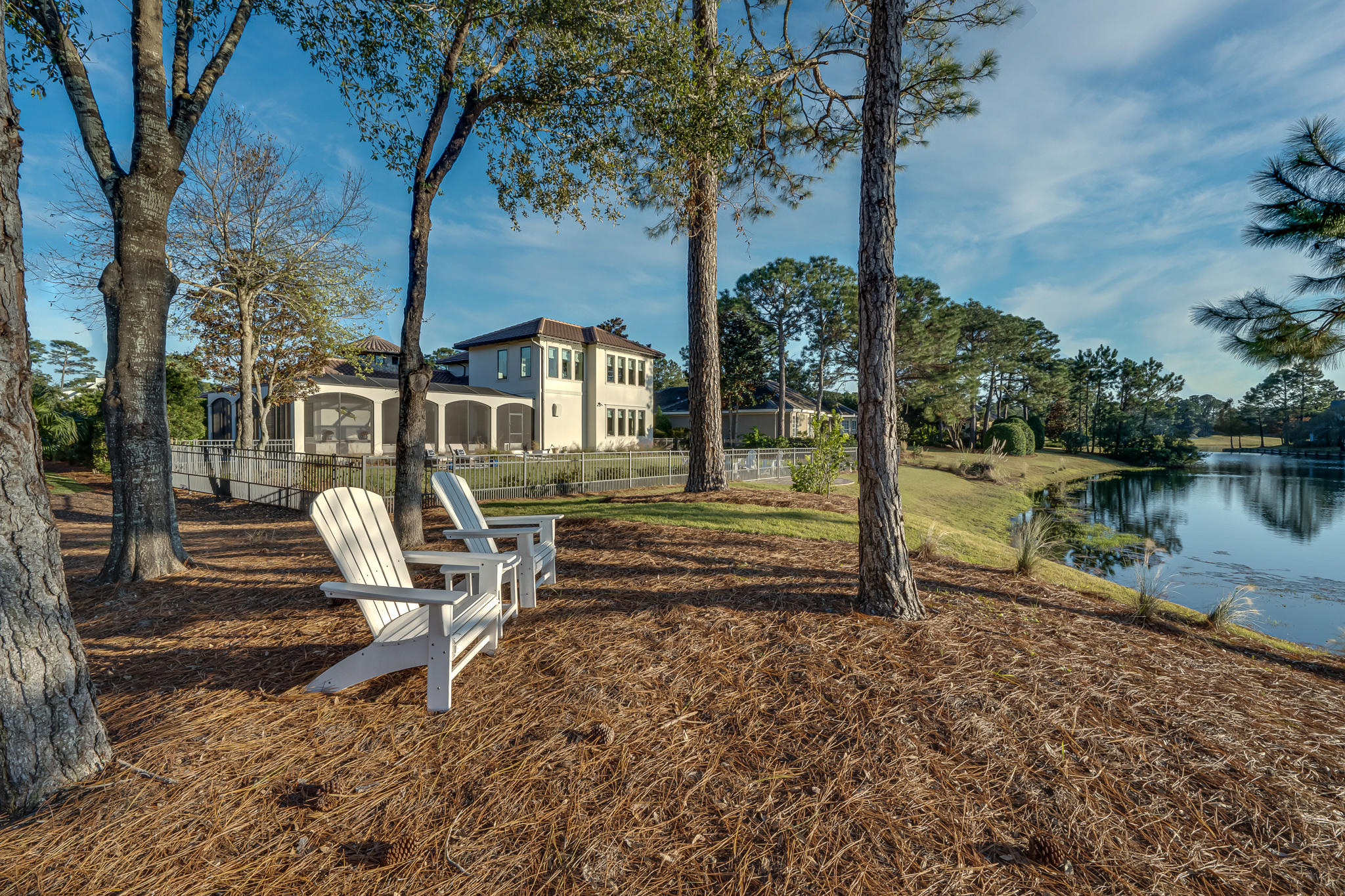 ISLAND GREEN - Residential