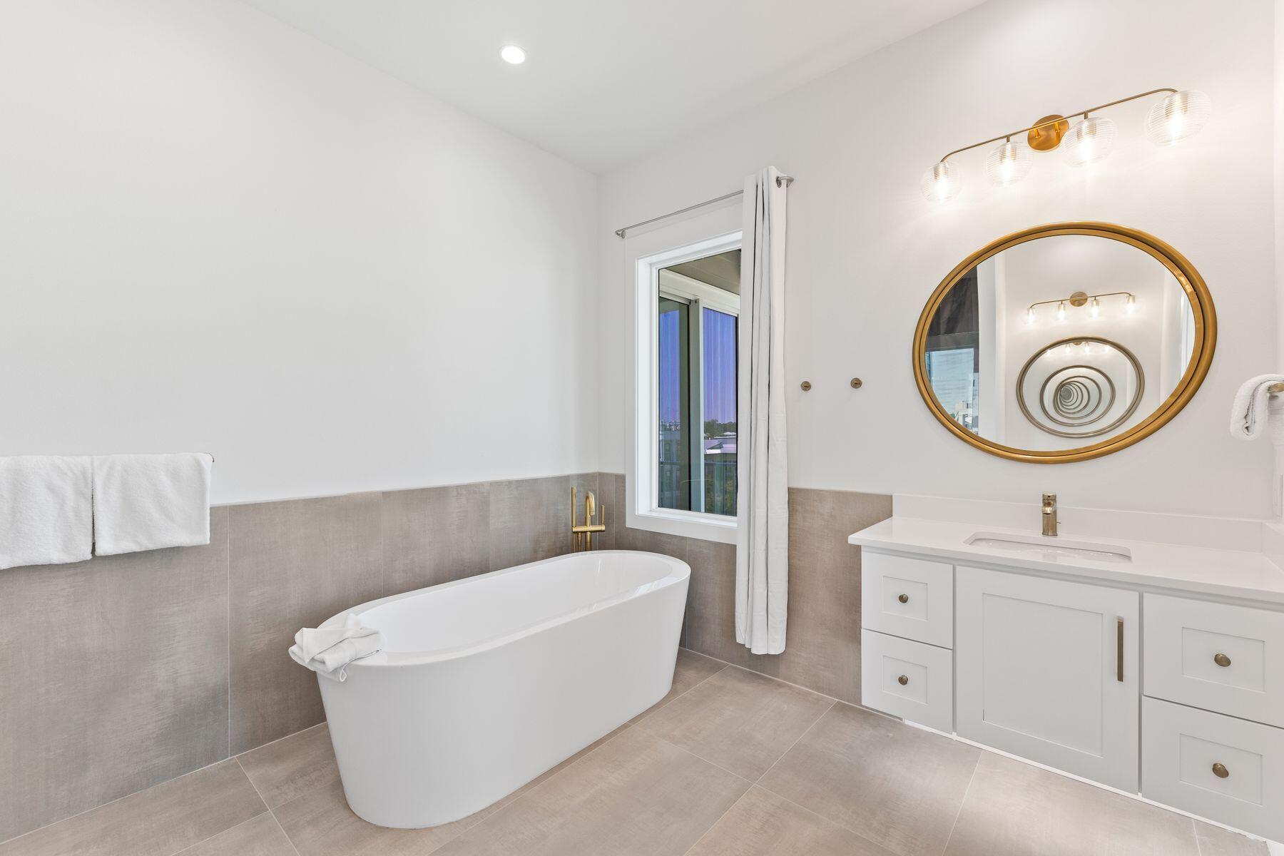 FRANGISTA BEACH 1ST ADDN - Residential