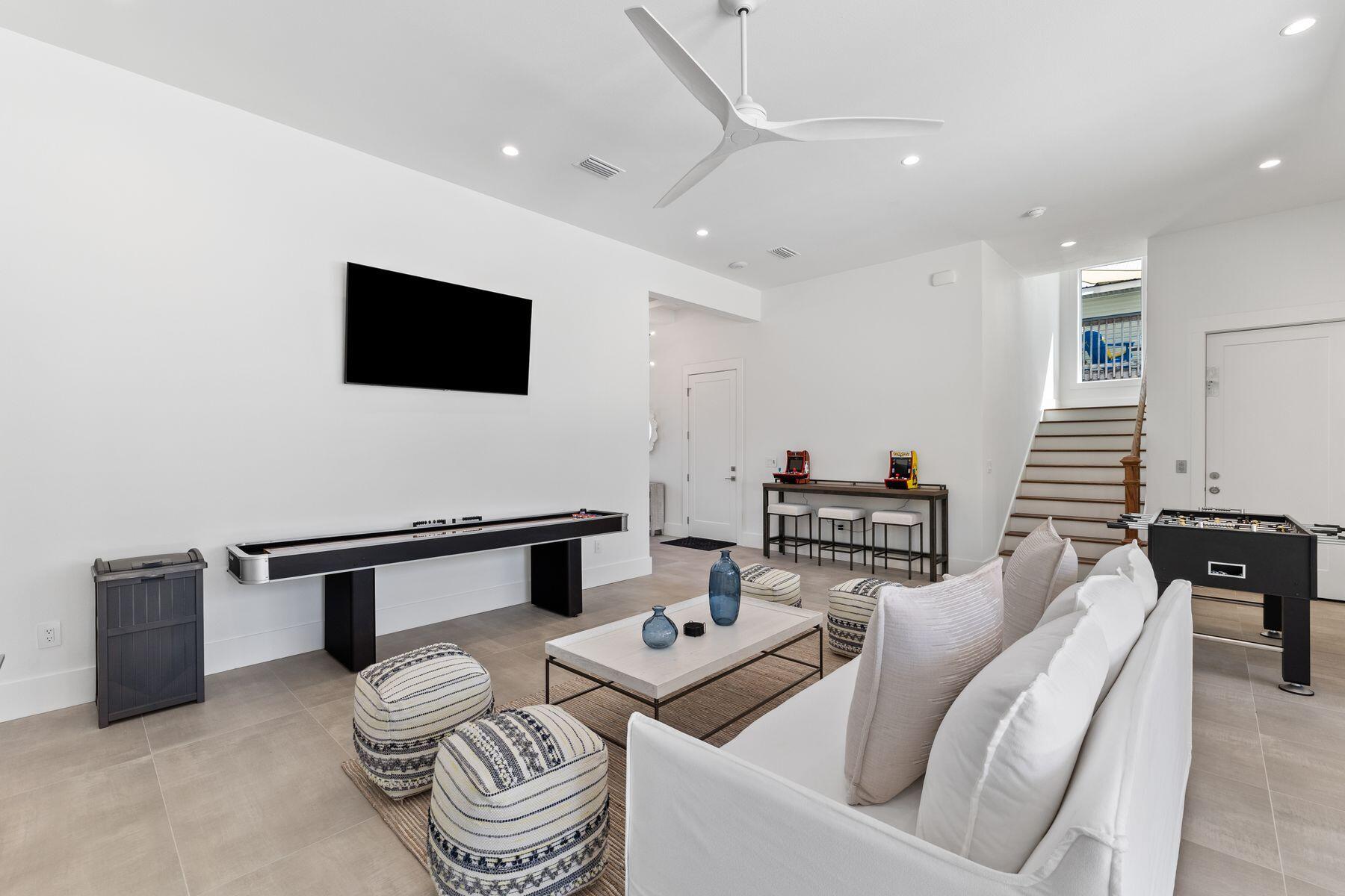 FRANGISTA BEACH 1ST ADDN - Residential