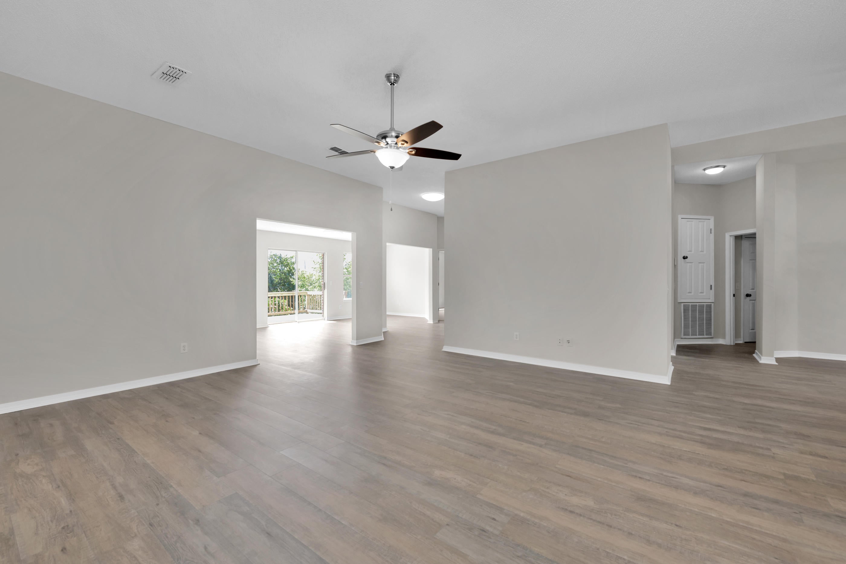 COUNTRYVIEW ESTATES 10TH ADDN - Residential