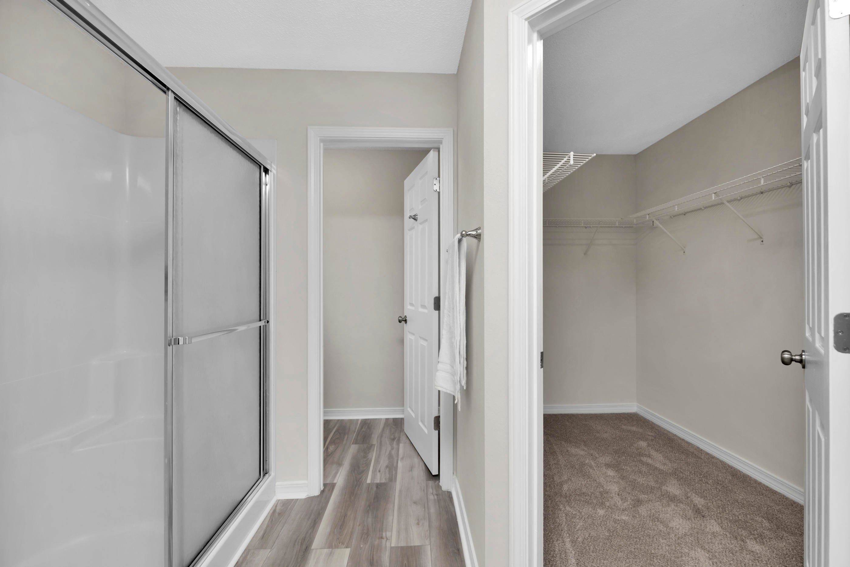 COUNTRYVIEW ESTATES 10TH ADDN - Residential