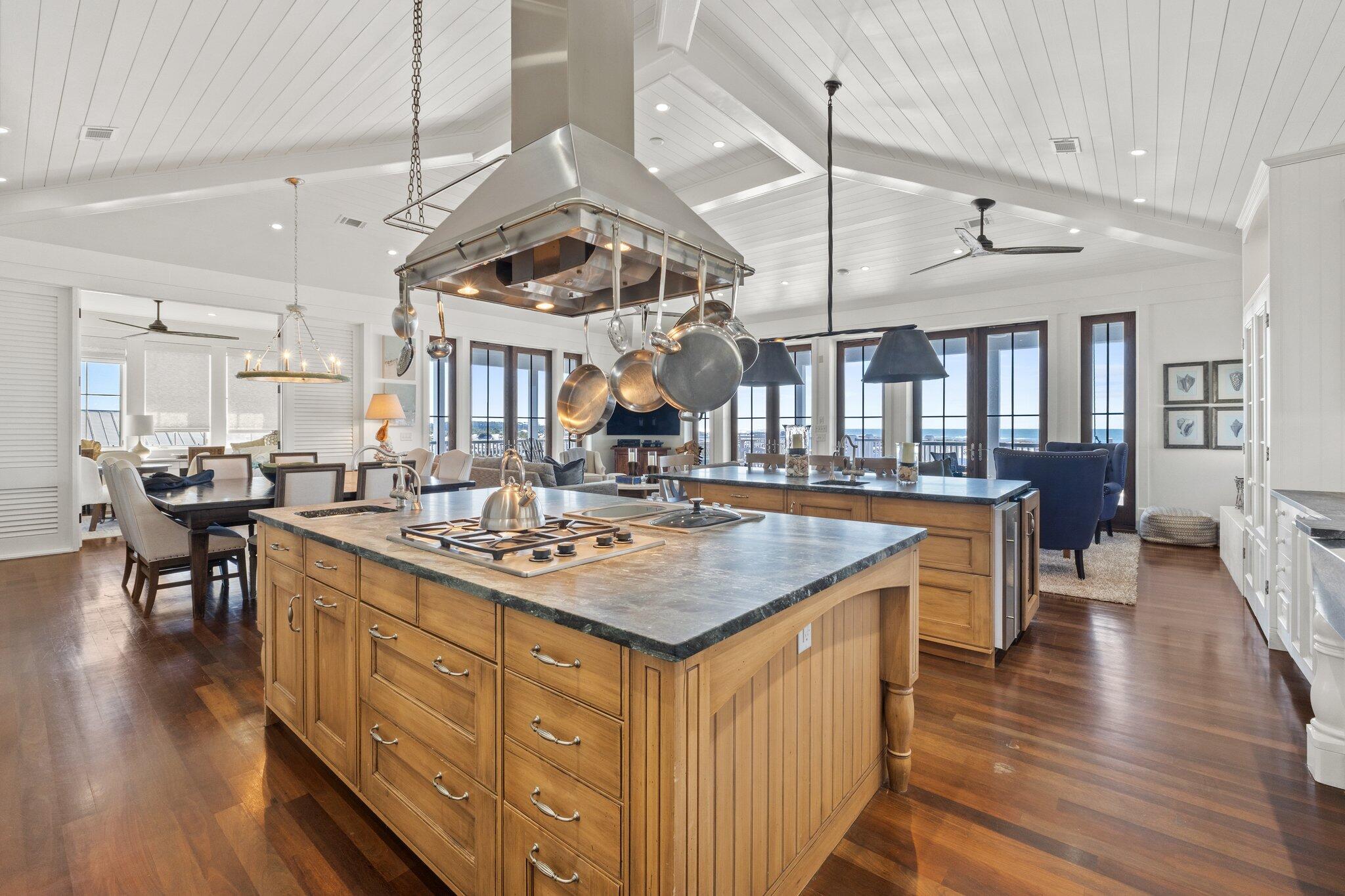 GRAYTON BEACH - Residential