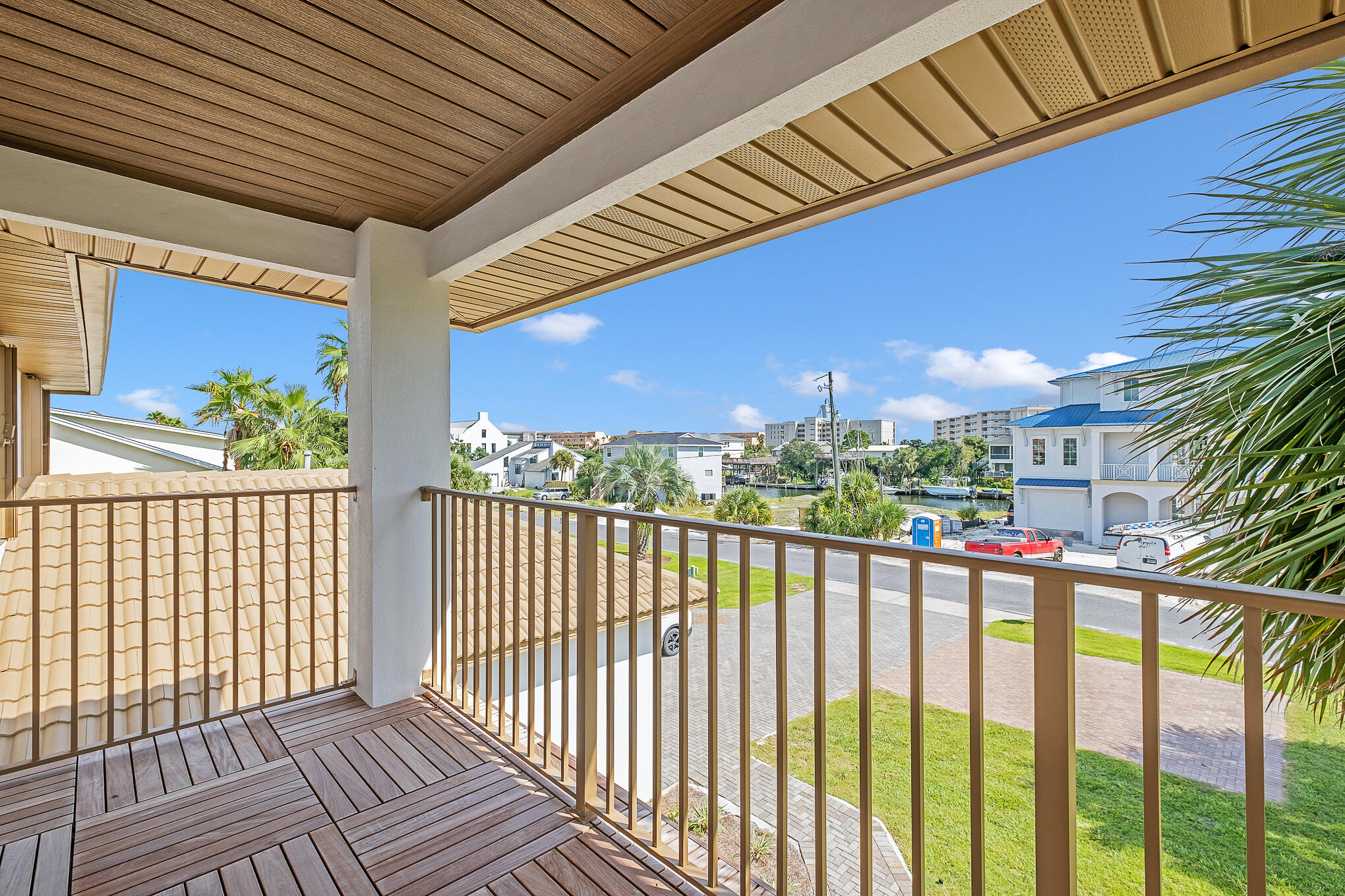 HOLIDAY ISLE - Residential