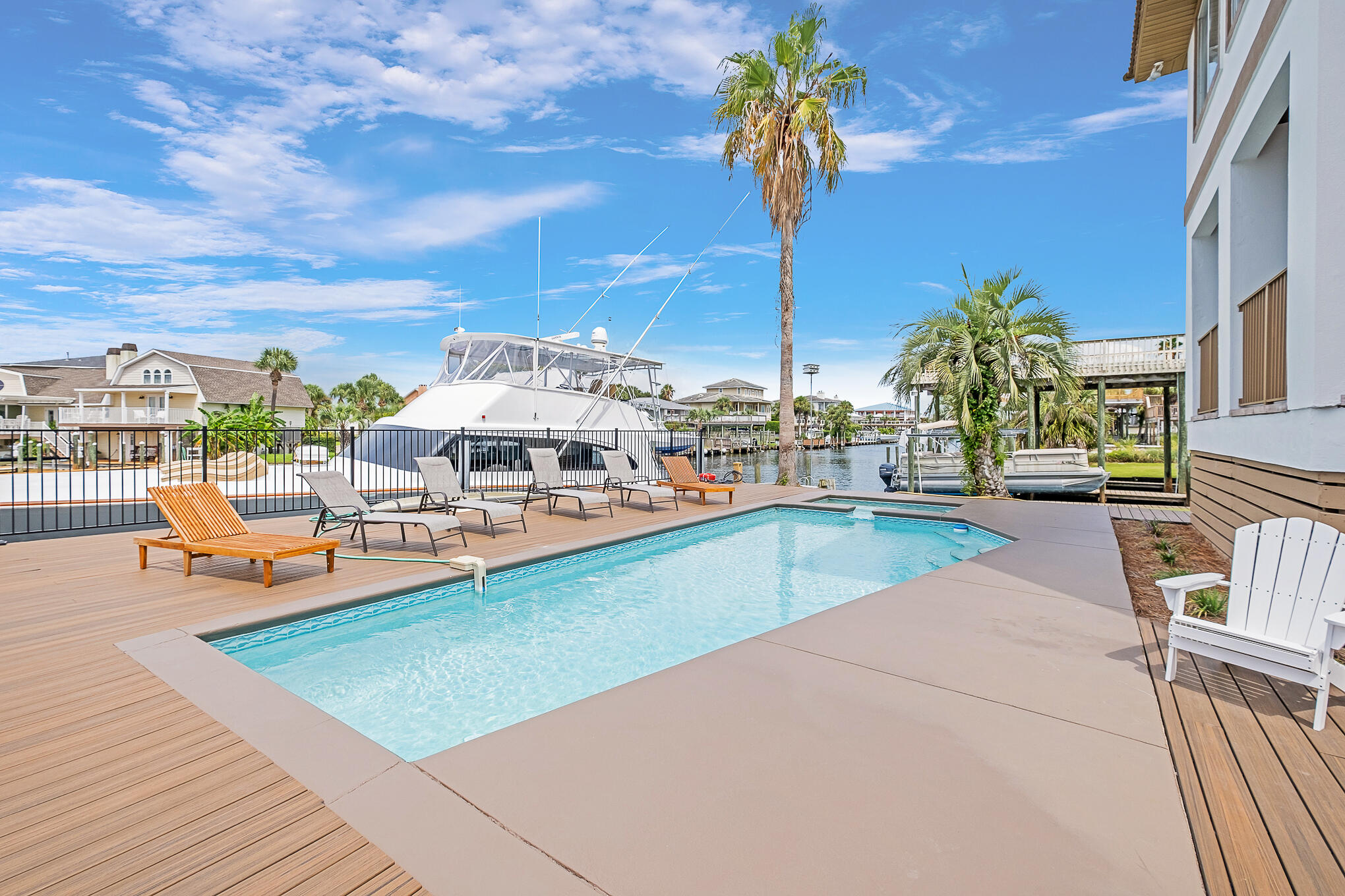 HOLIDAY ISLE - Residential