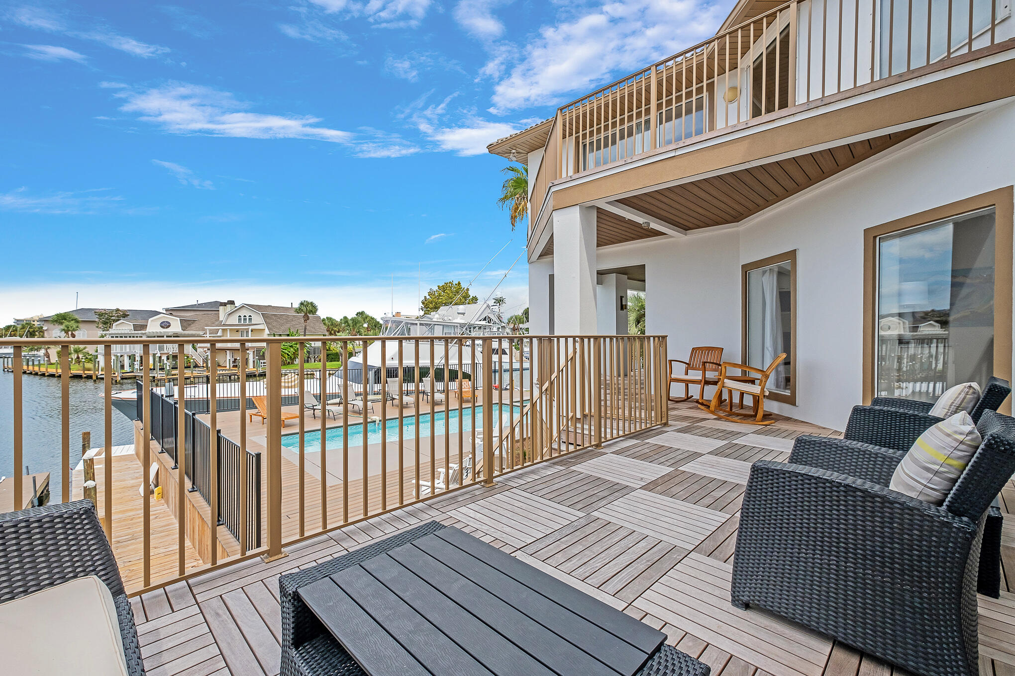 HOLIDAY ISLE - Residential