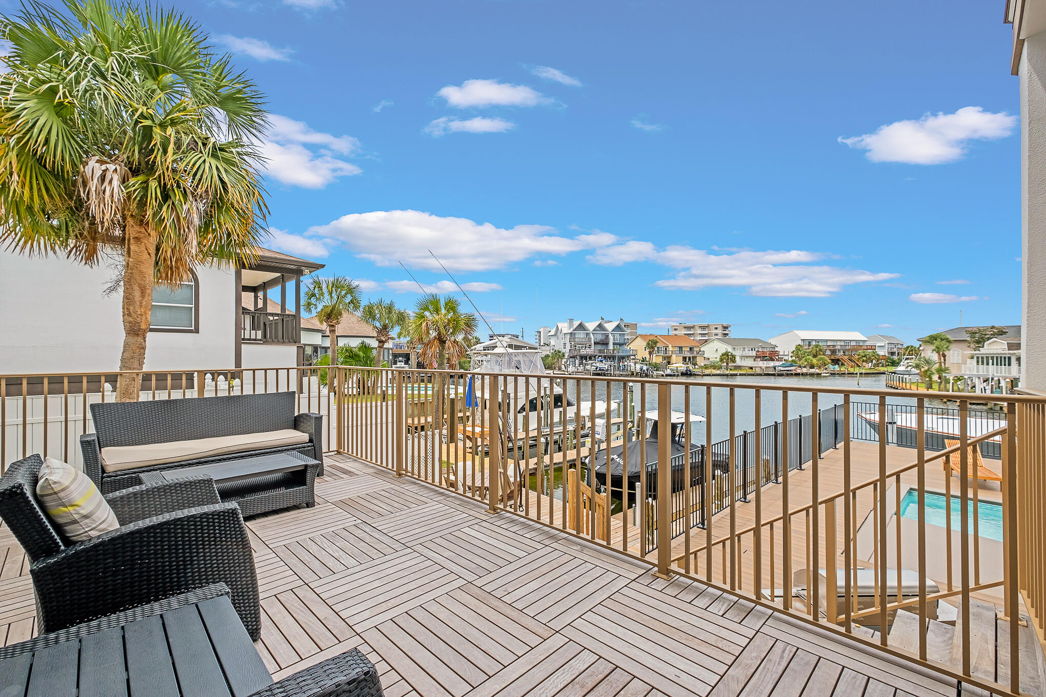 HOLIDAY ISLE - Residential