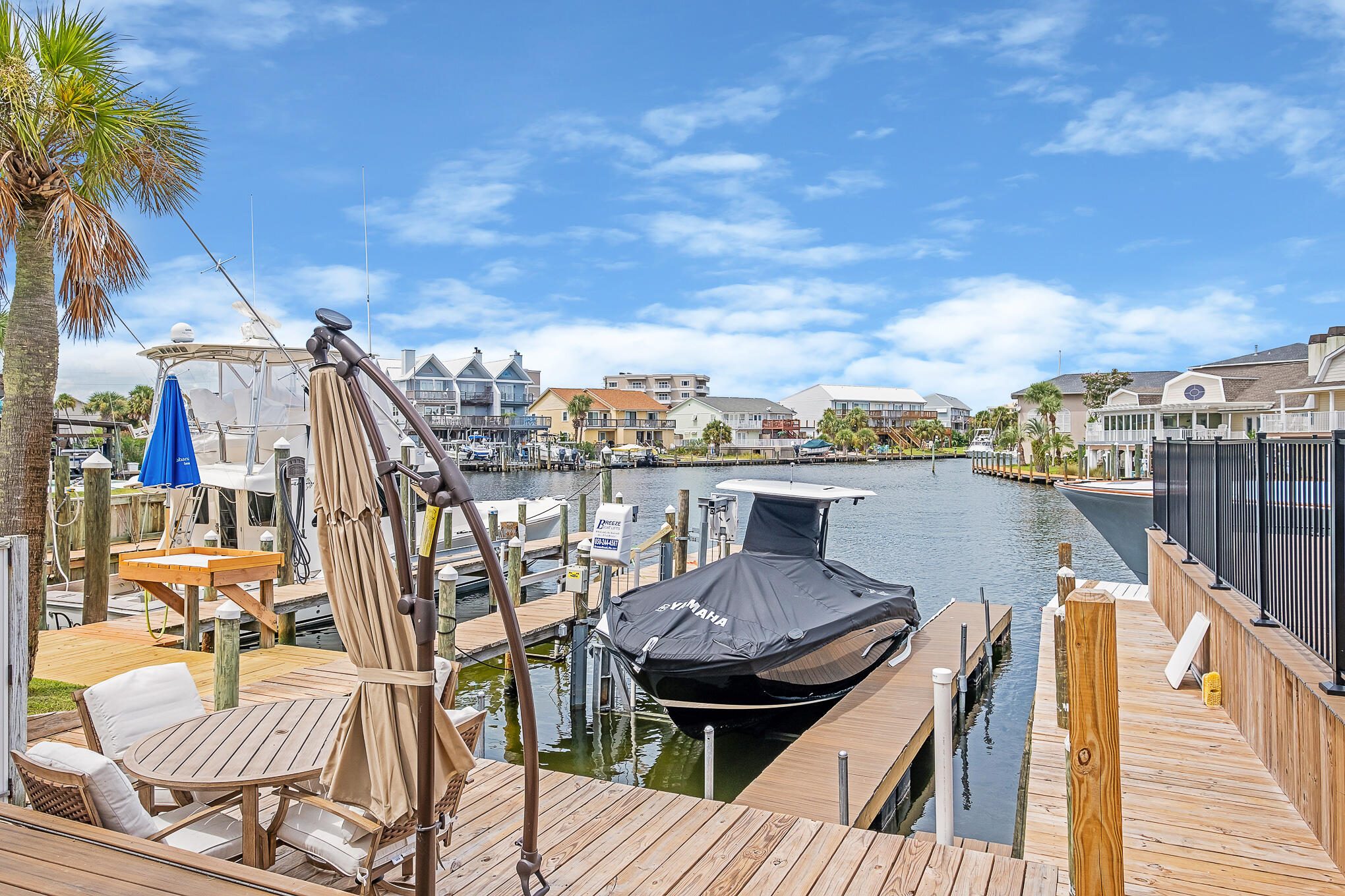 HOLIDAY ISLE - Residential