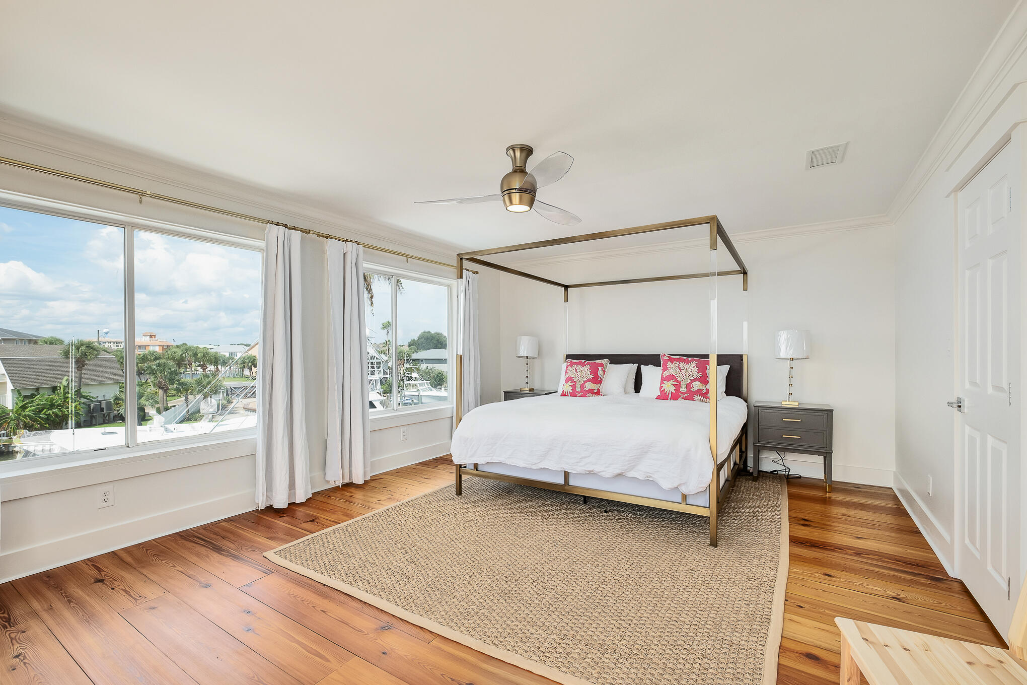HOLIDAY ISLE - Residential