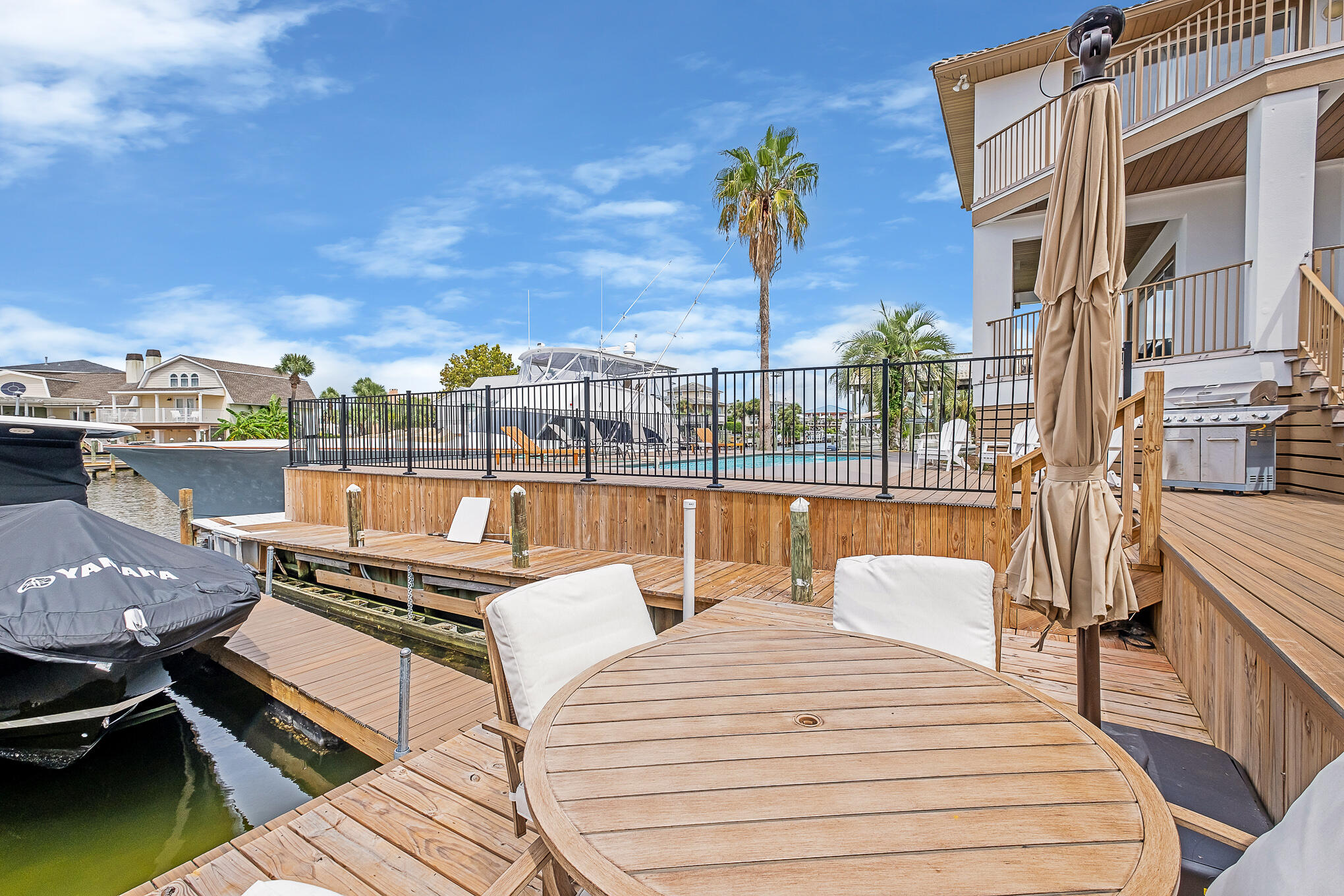 HOLIDAY ISLE - Residential