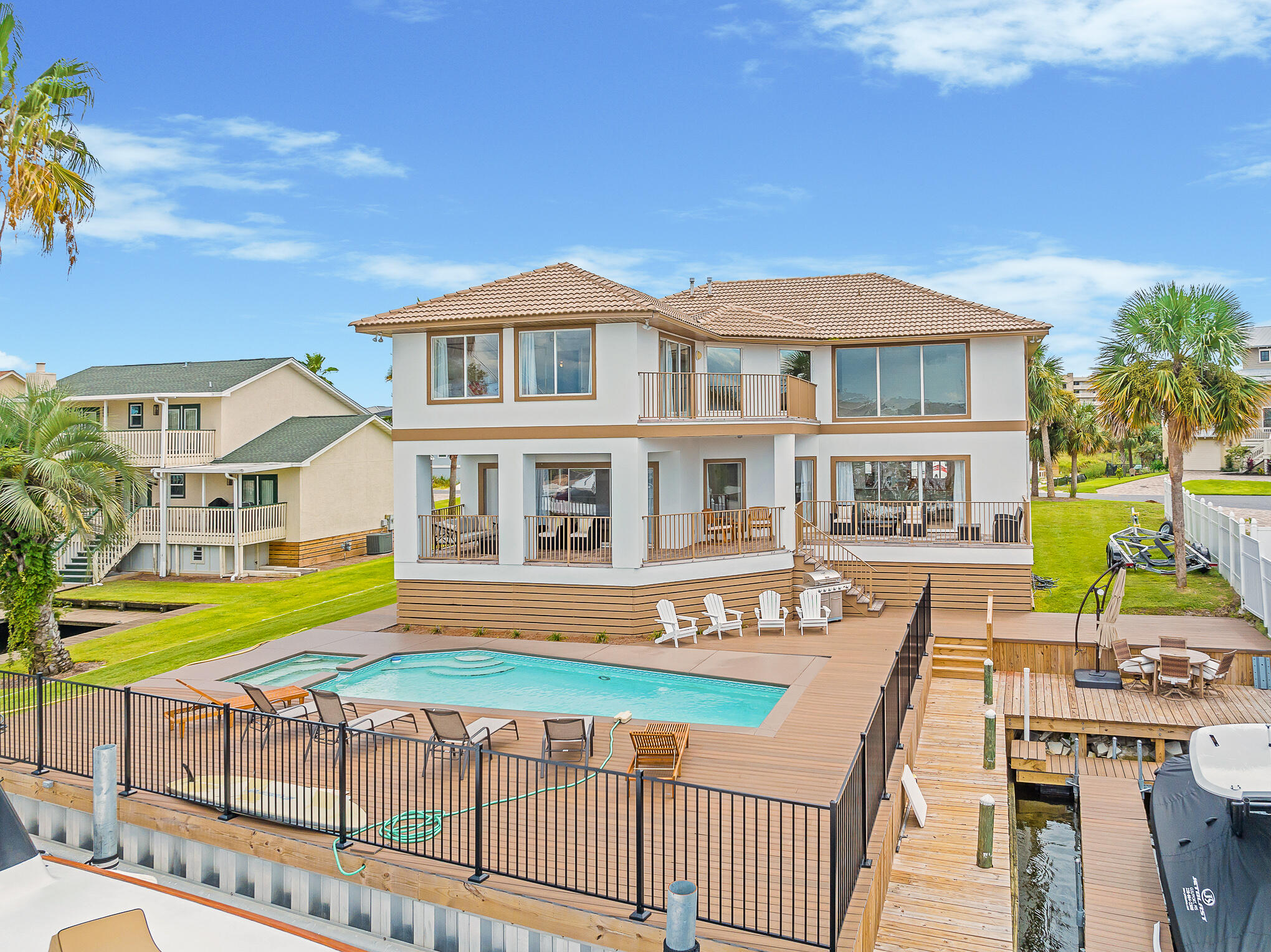 HOLIDAY ISLE - Residential
