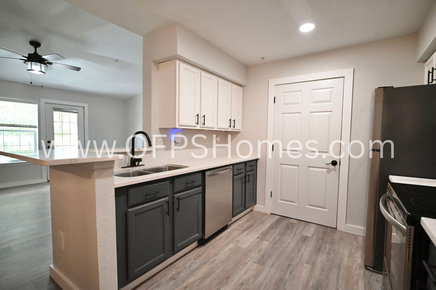 INDIAN LAKE - Residential Lease