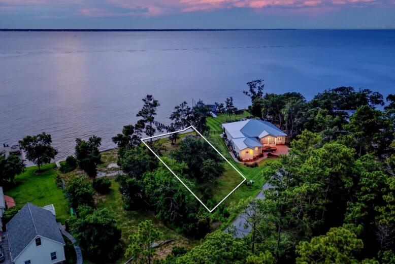 Robola Bluffs Red Barn Road - Land
