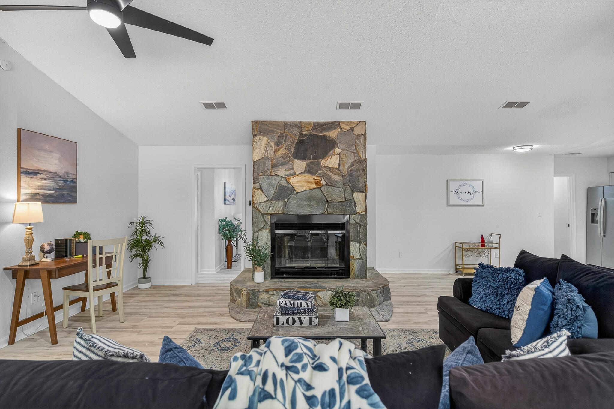 CRESTVIEW - Residential
