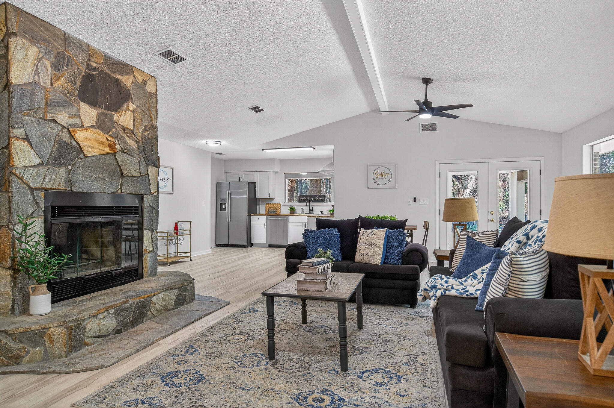 CRESTVIEW - Residential