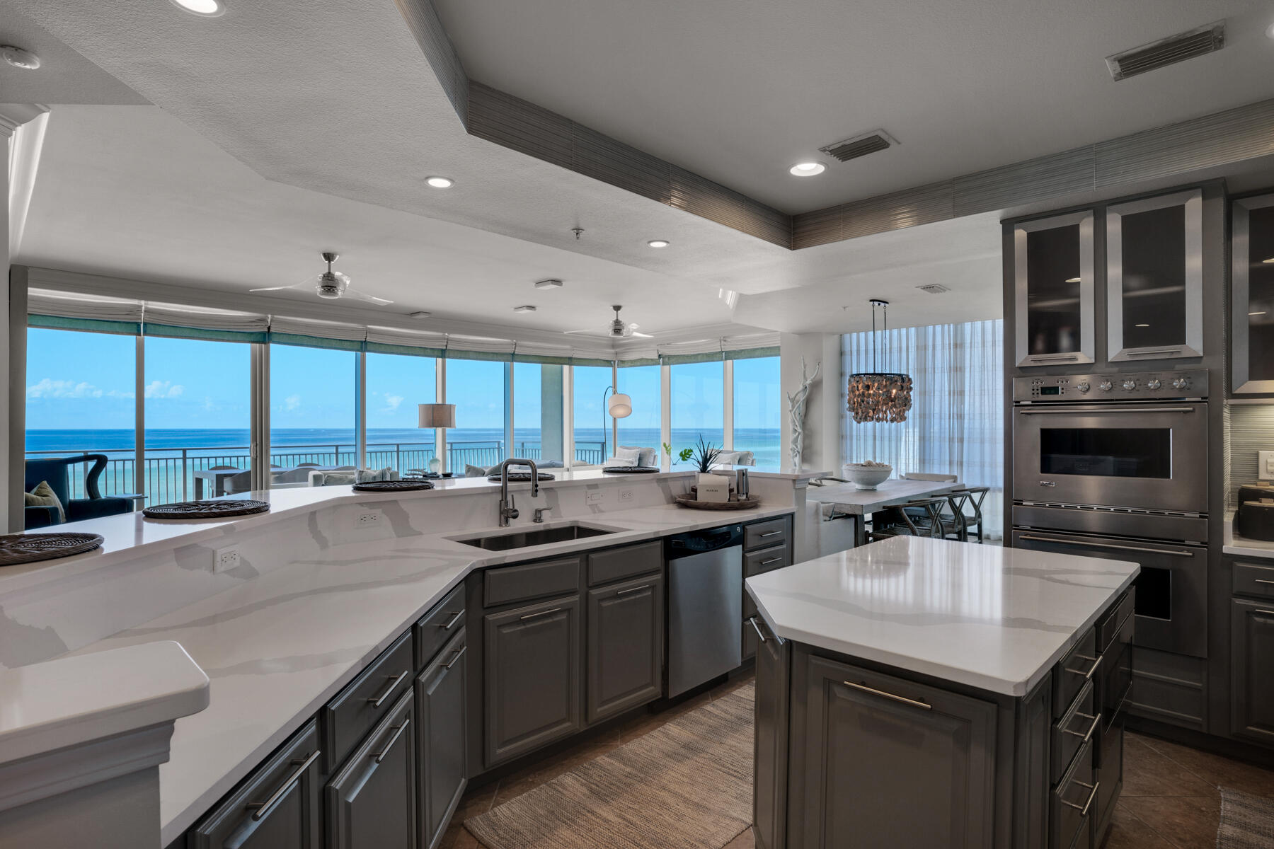 SIGNATURE BEACH - Residential