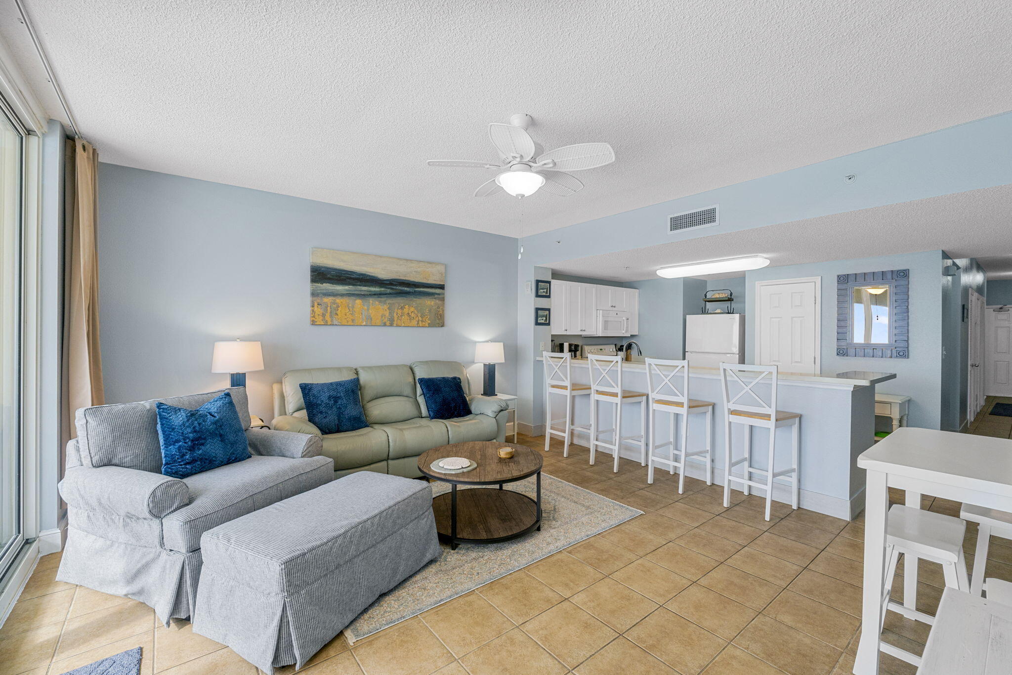 MAJESTIC BEACH TOWERS I - Residential