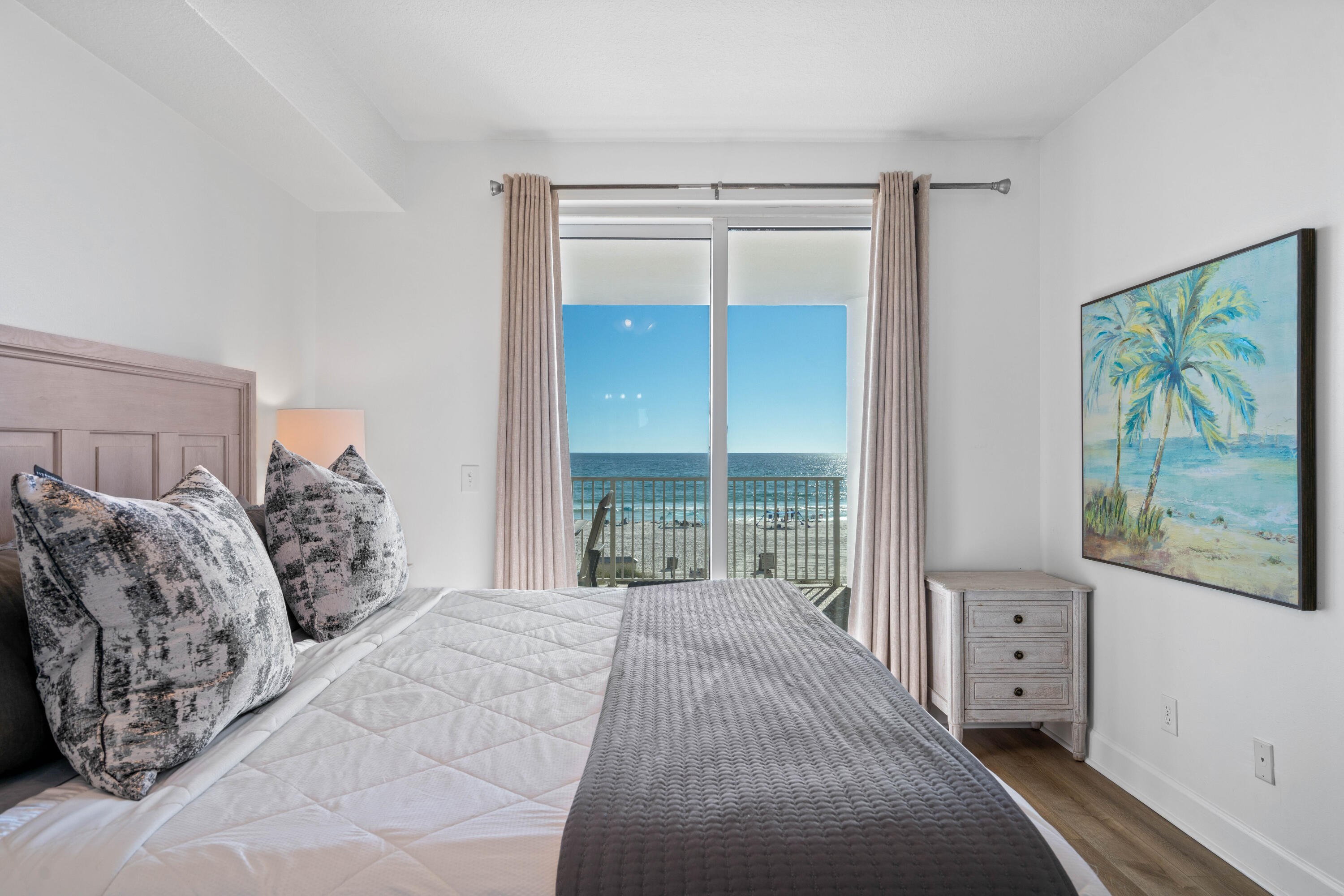 OCEAN RITZ - Residential