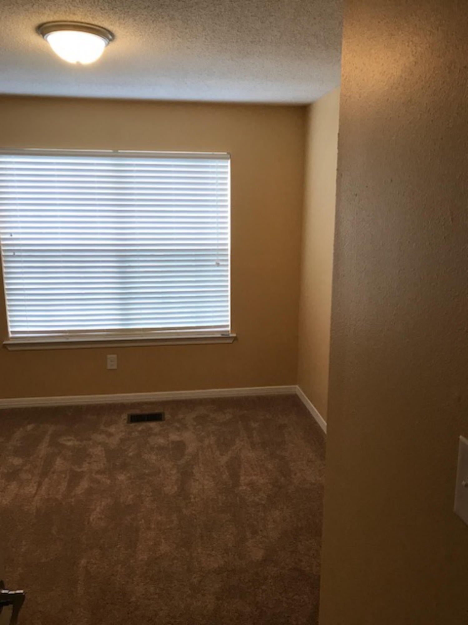 COLINA DEL ORO - Residential Lease