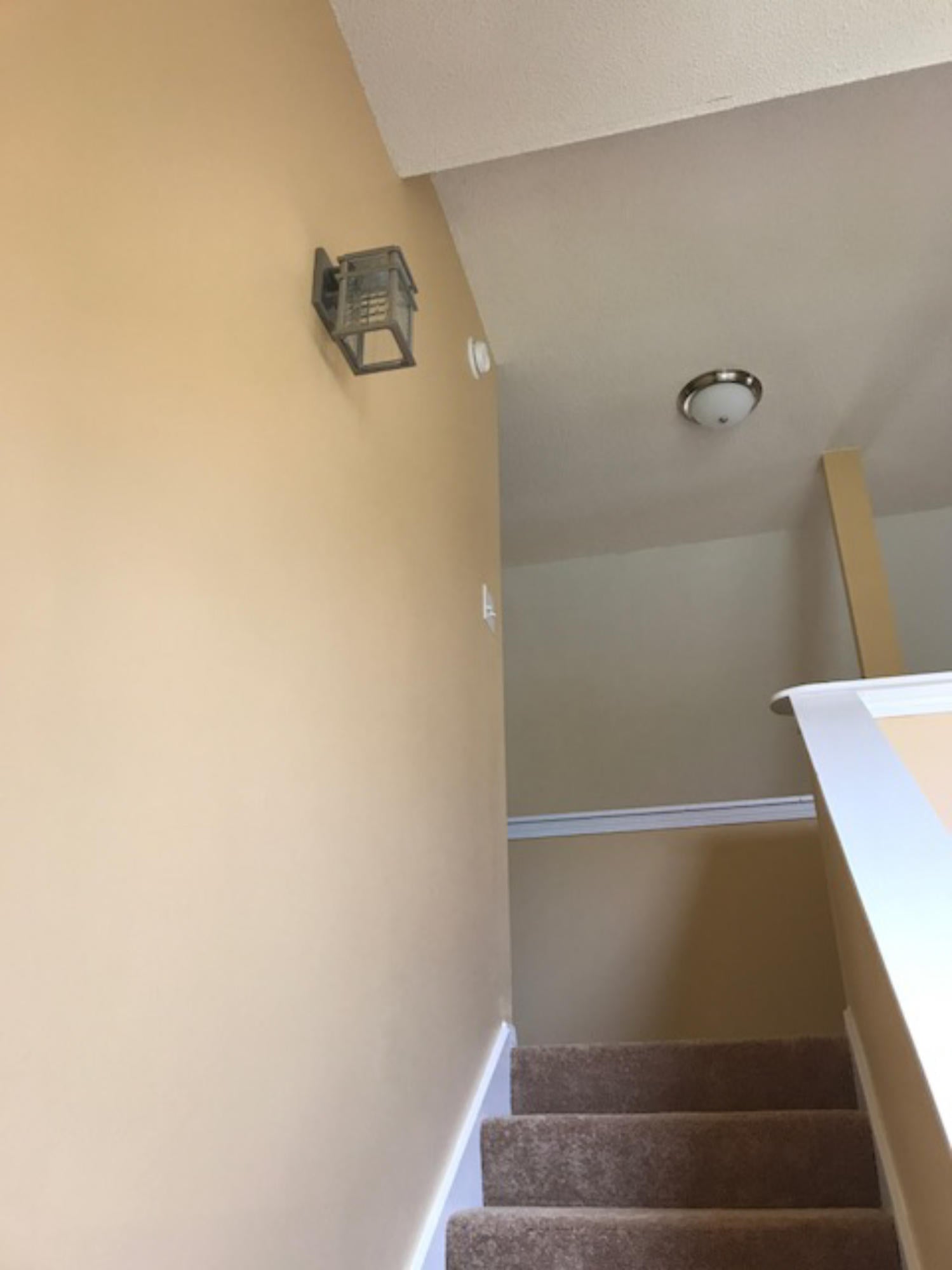 COLINA DEL ORO - Residential Lease