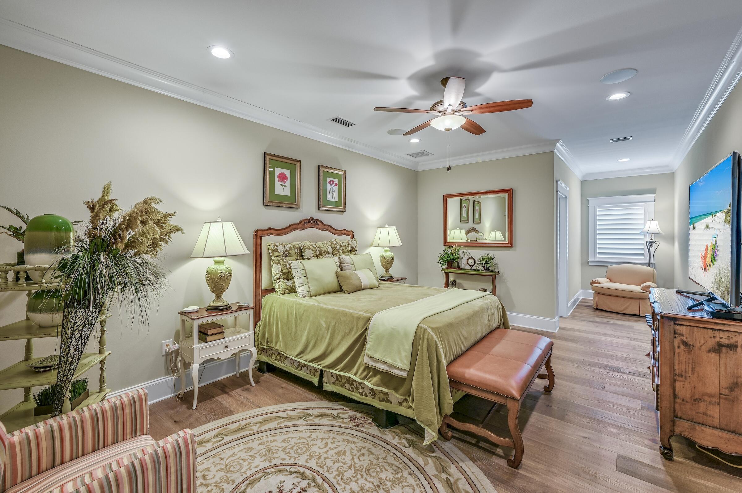 HOLIDAY ISLE - Residential