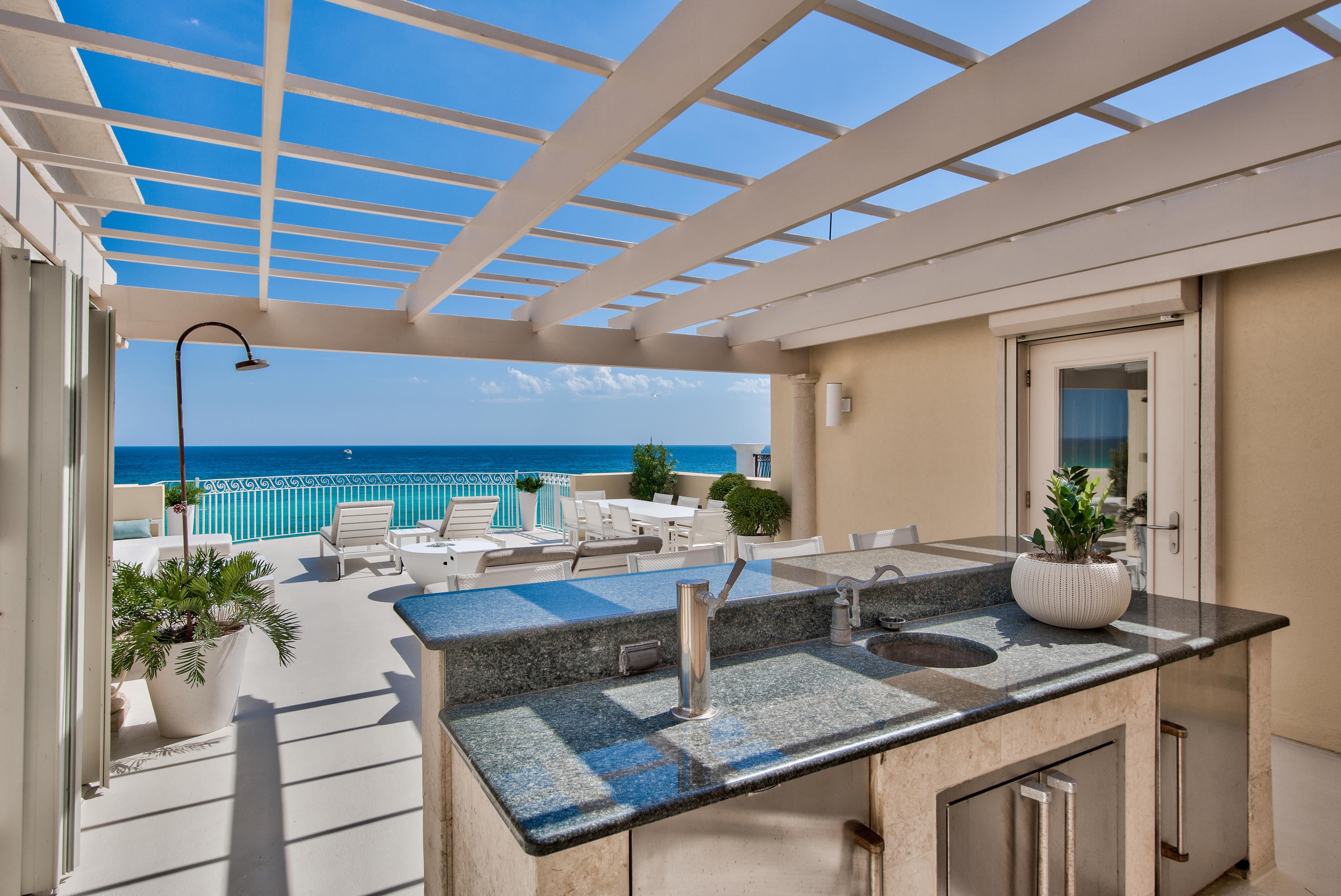 DESTINY BY THE SEA - Residential
