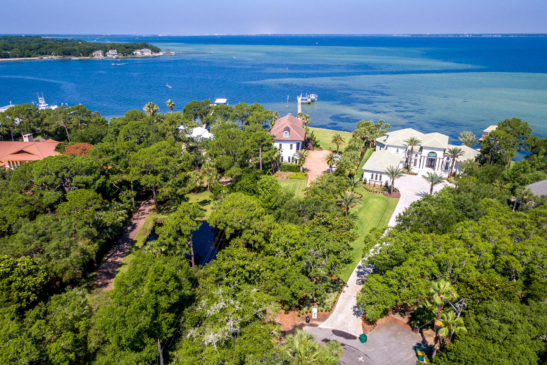 Cobbs Point - Residential