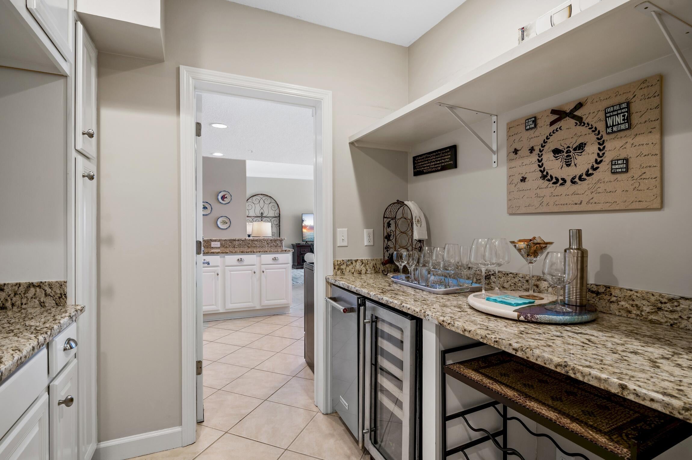 INN AT CRYSTAL BEACH (SUMMERCHASE CONDO) - Residential