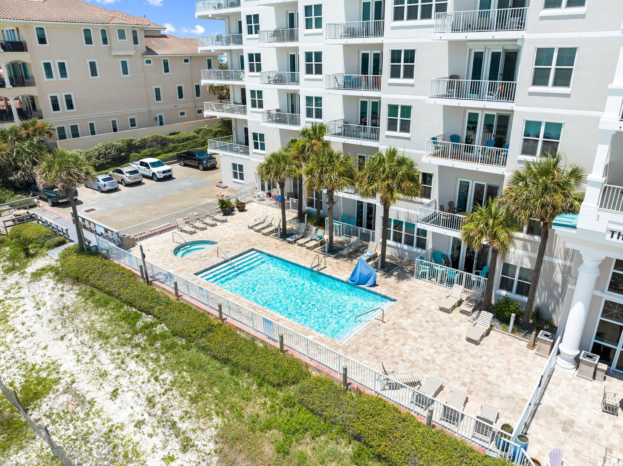 INN AT CRYSTAL BEACH (SUMMERCHASE CONDO) - Residential