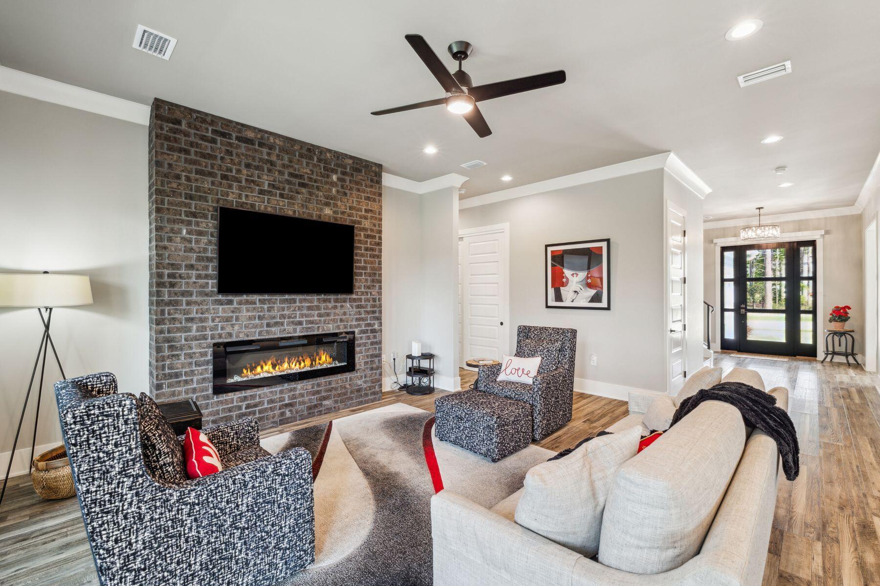 DEER MOSS CREEK - Residential