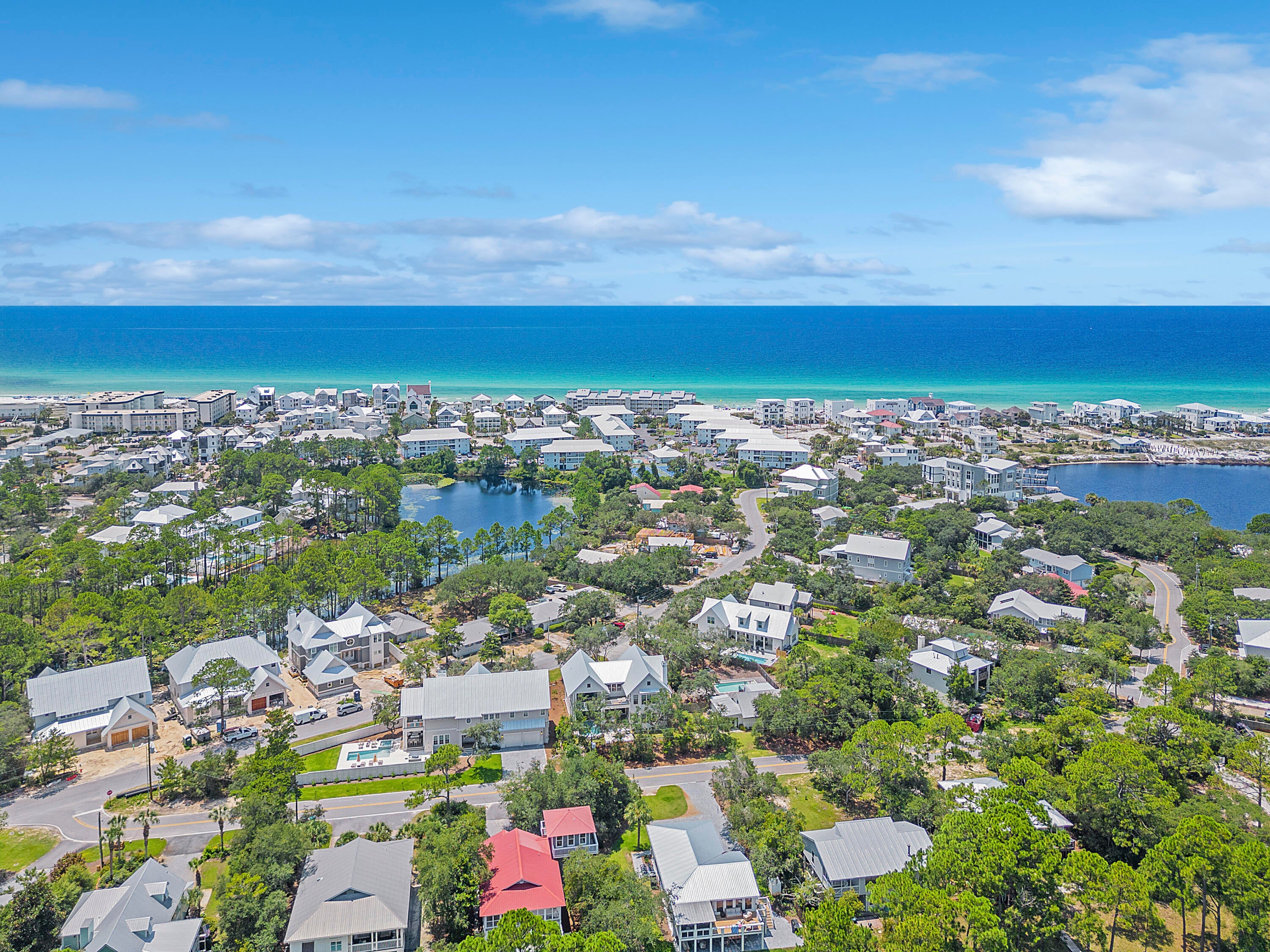 EASTERN LAKES - Residential