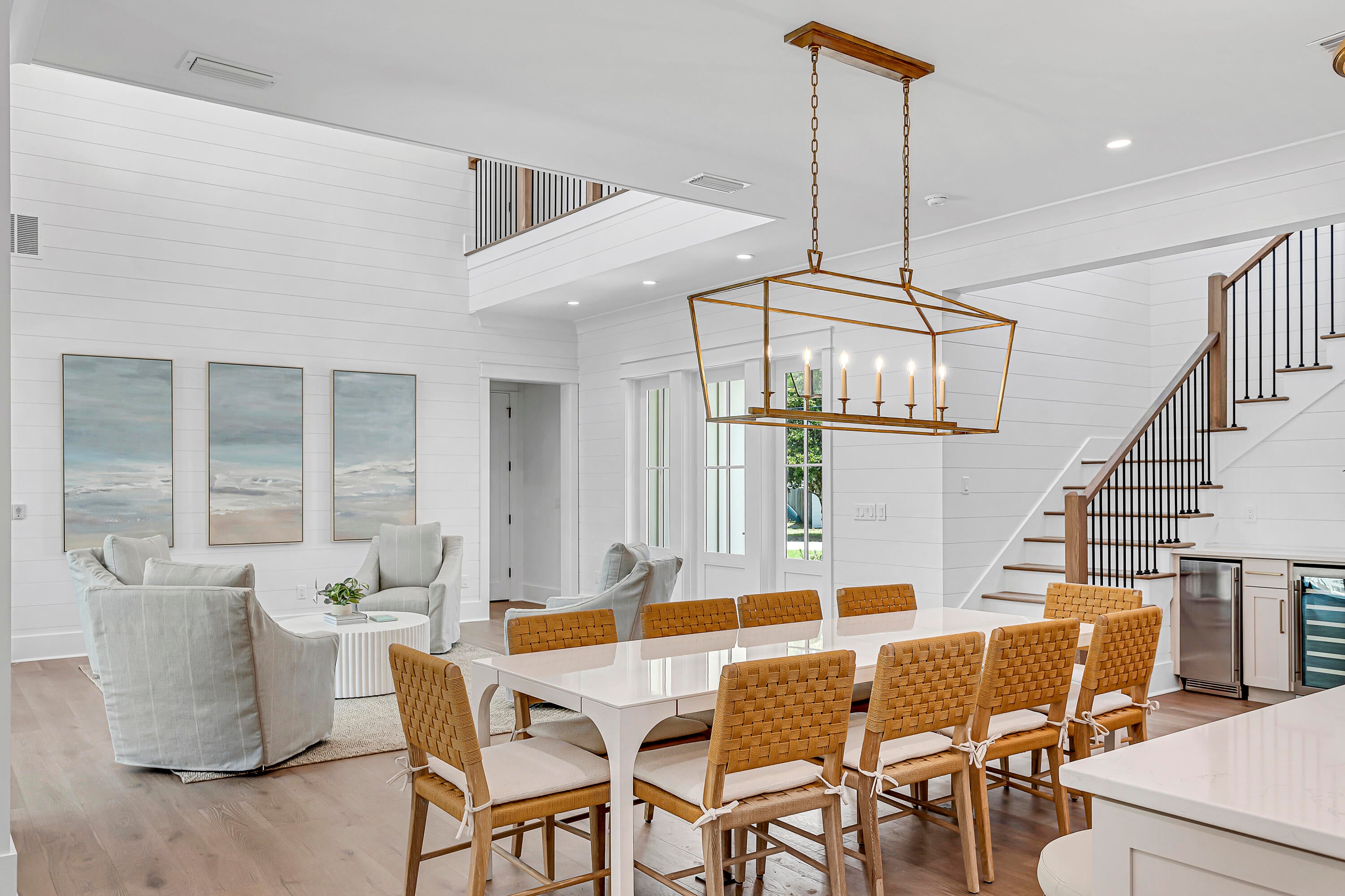 EASTERN LAKES - Residential