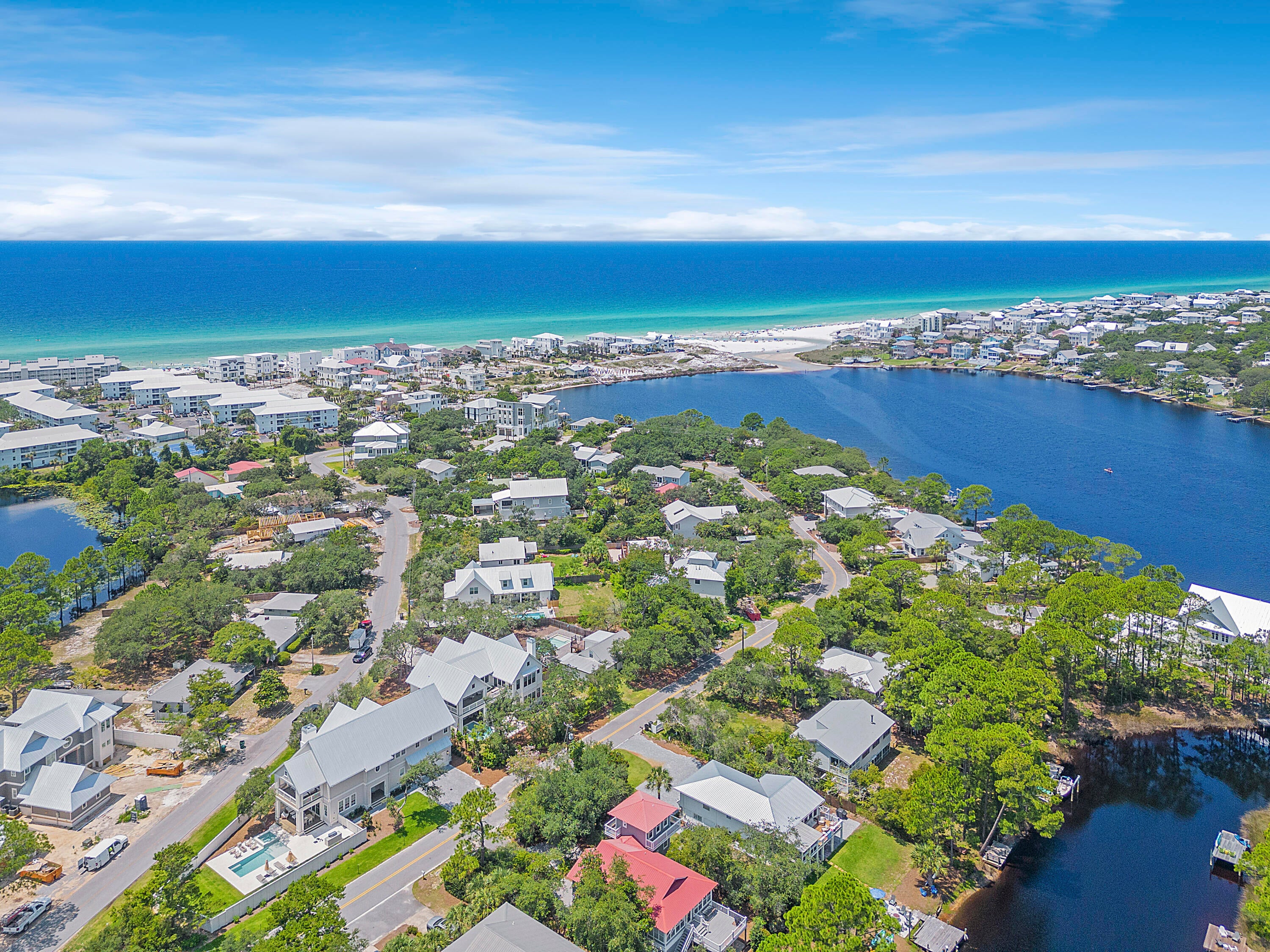 EASTERN LAKES - Residential