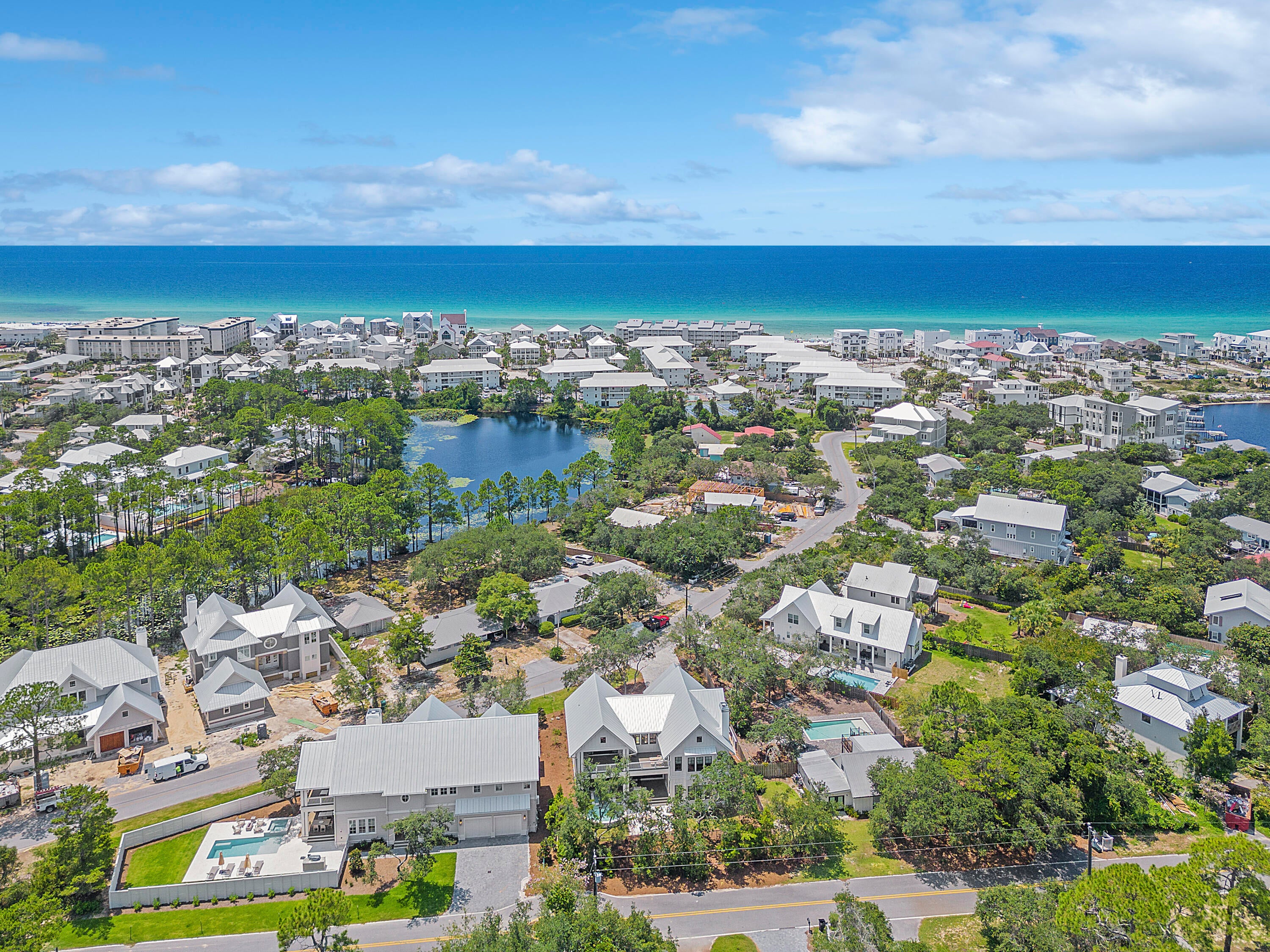 EASTERN LAKES - Residential