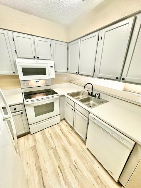 SANDPRINTS CONDO - Residential Lease