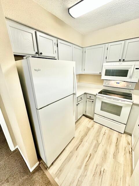 SANDPRINTS CONDO - Residential Lease