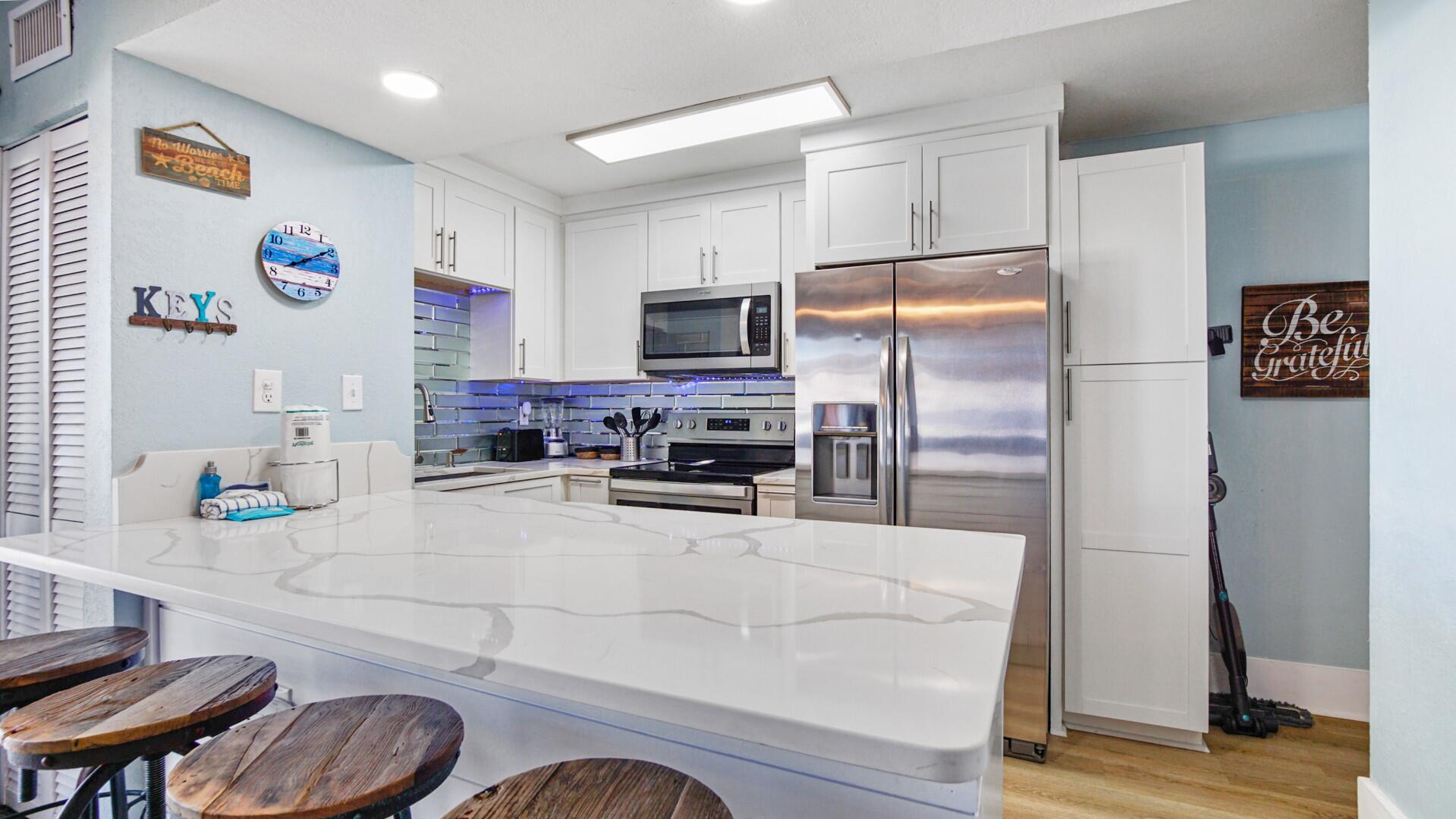 Welcome to a completely updated oasis in the heart of Destin, FL. This 2BR/2BA condo offers a perfect blend of modern style and coastal charm. A rental-ready retreat, where new LVP floors in 2023 guide you through an inviting space. The kitchen has sleek granite counters and SS appliances, complemented by a convenient coffee bar. Modern baths ensure comfort, while the condo's fully furnished status means it can comfortably sleep 6+ guests, making it an ideal investment or personal getaway. The living area opens onto a large balcony overlooking the tennis/pickleball courts. Gated complex has 3 pools, including a heated option, grilling & picnic areas. Community is conveniently located w/ easy access to Destin's pristine beaches, shopping, & dining!