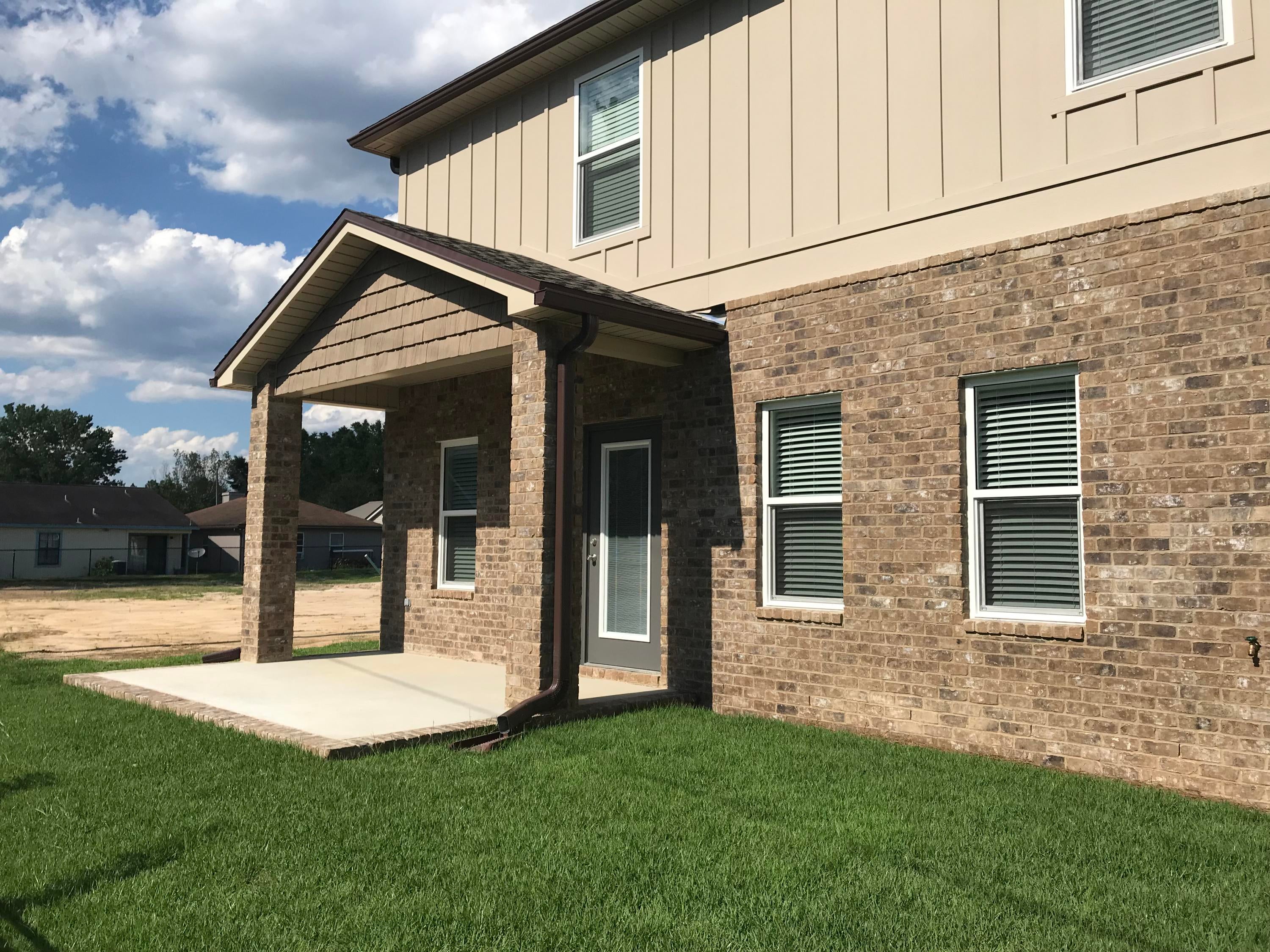 Julian Oaks - Residential Lease