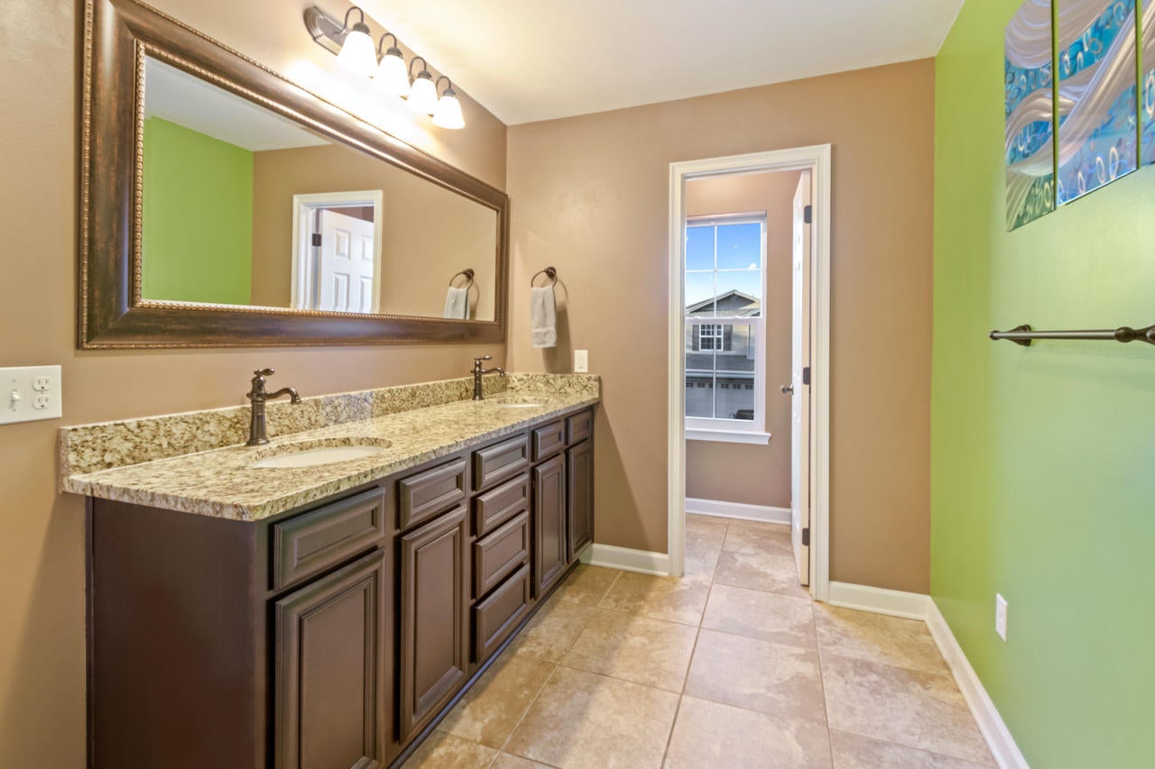SUMMERWOOD - Residential