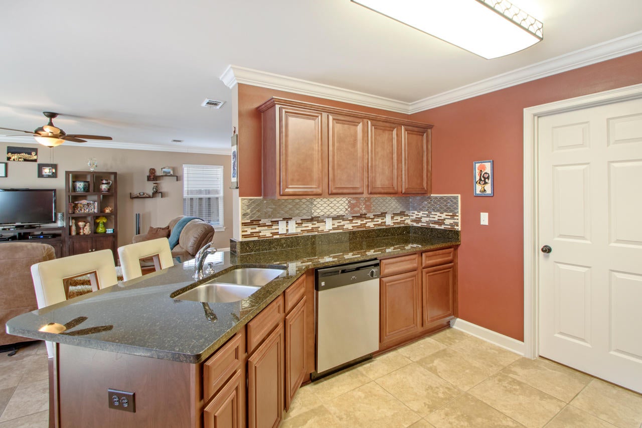SUMMERWOOD - Residential