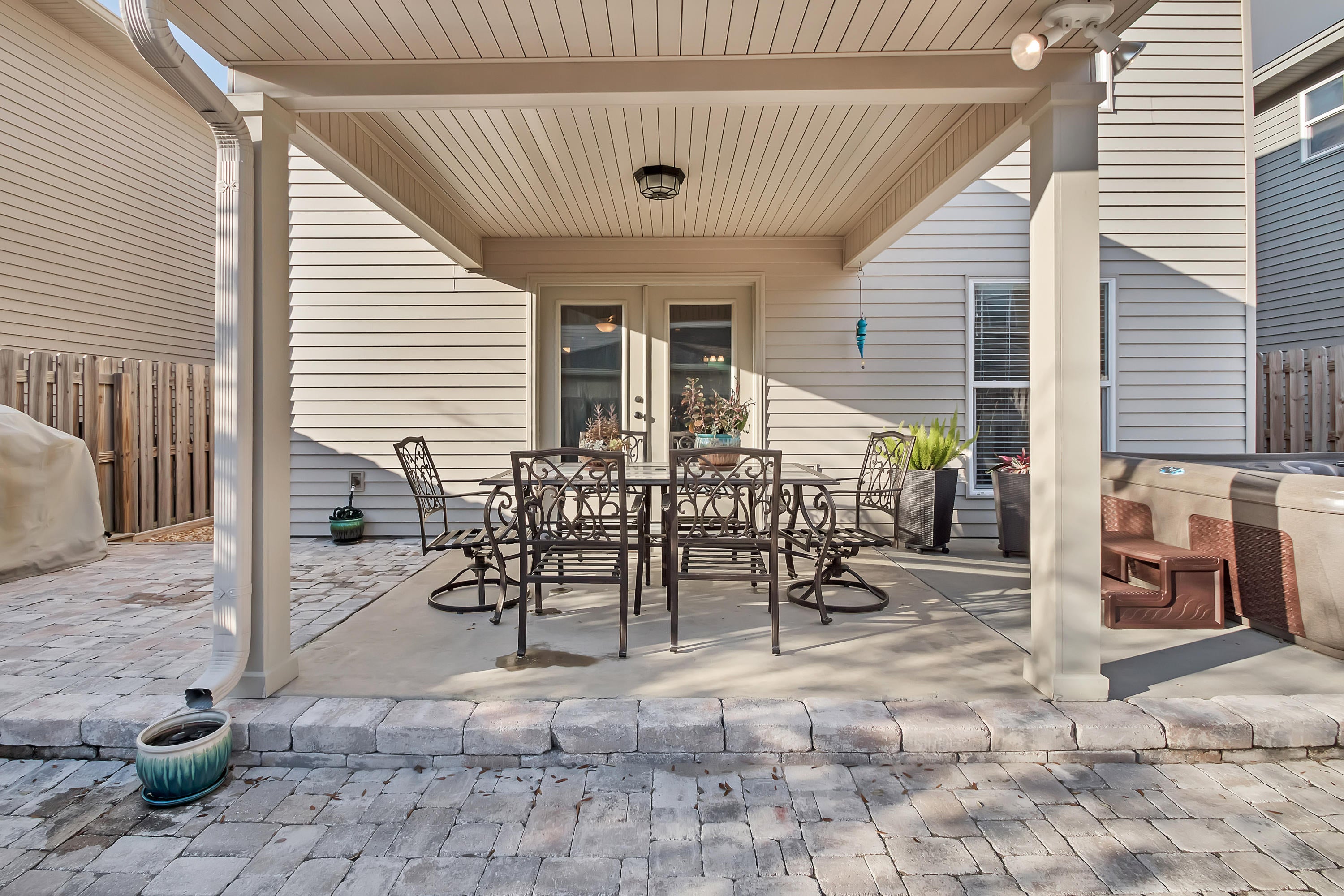 SUMMERWOOD - Residential